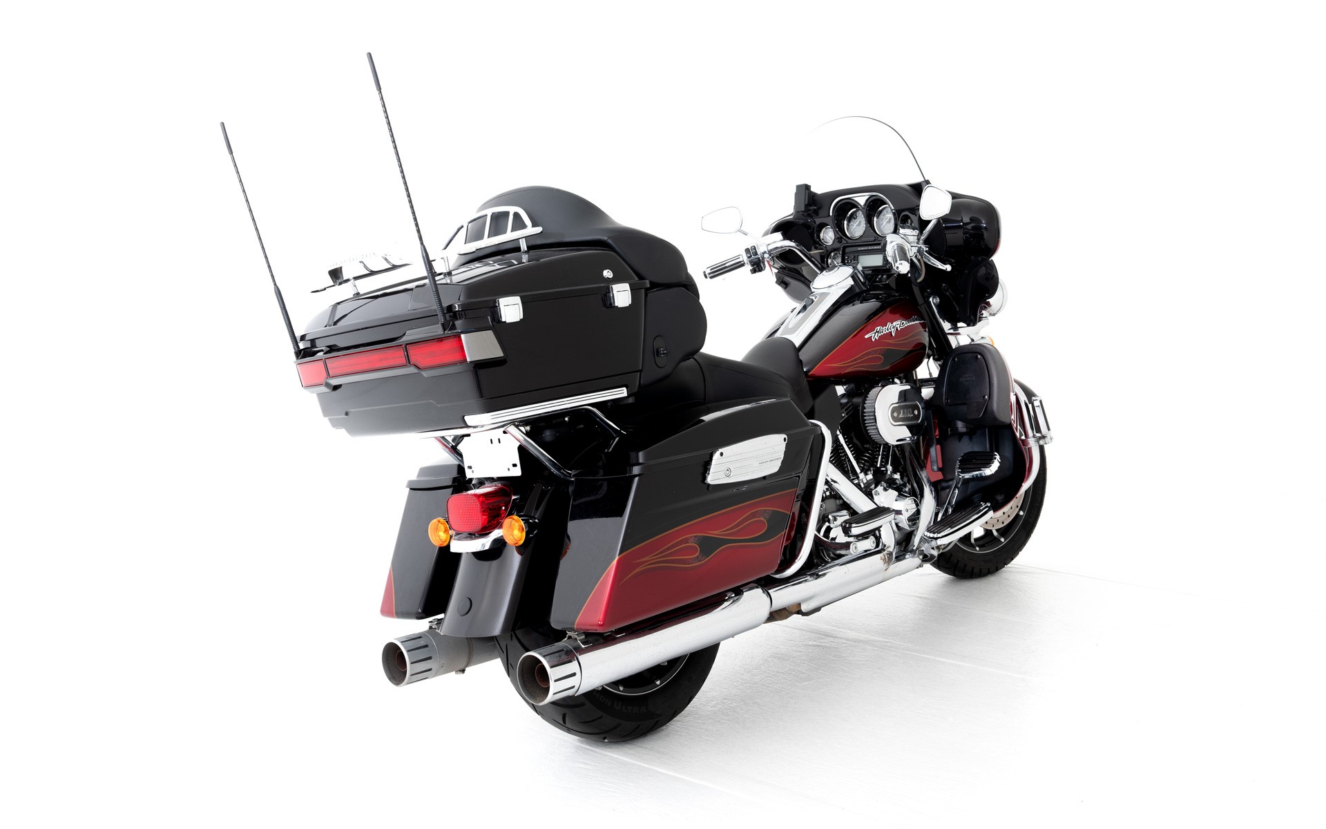 HARLEY-DAVIDSON FLHTCUSE6 Electra Glide Ultra Classic CVO ABS-image-2