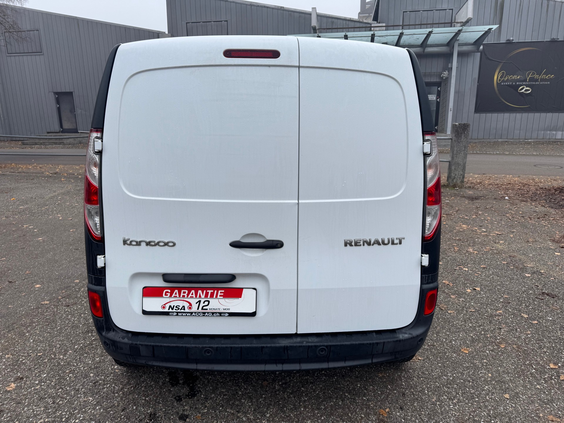 RENAULT Kangoo Medium dCi 90 ENERGY Access ** 3-Plätzer * Klimaanlage * PDC Hinten ** Frisch Ab MFK-image-11