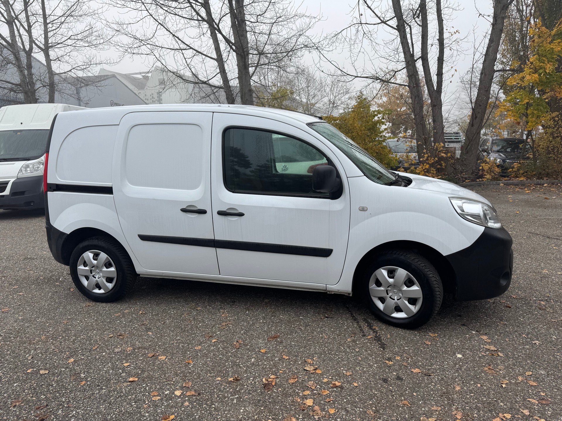 RENAULT Kangoo Medium dCi 90 ENERGY Access ** 3-Plätzer * Klimaanlage * PDC Hinten ** Frisch Ab MFK-image-9