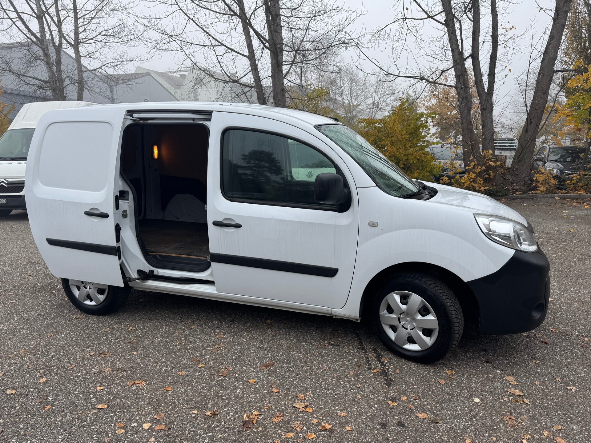 RENAULT Kangoo Medium dCi 90 ENERGY Access ** 3-Plätzer * Klimaanlage * PDC Hinten ** Frisch Ab MFK-image-7