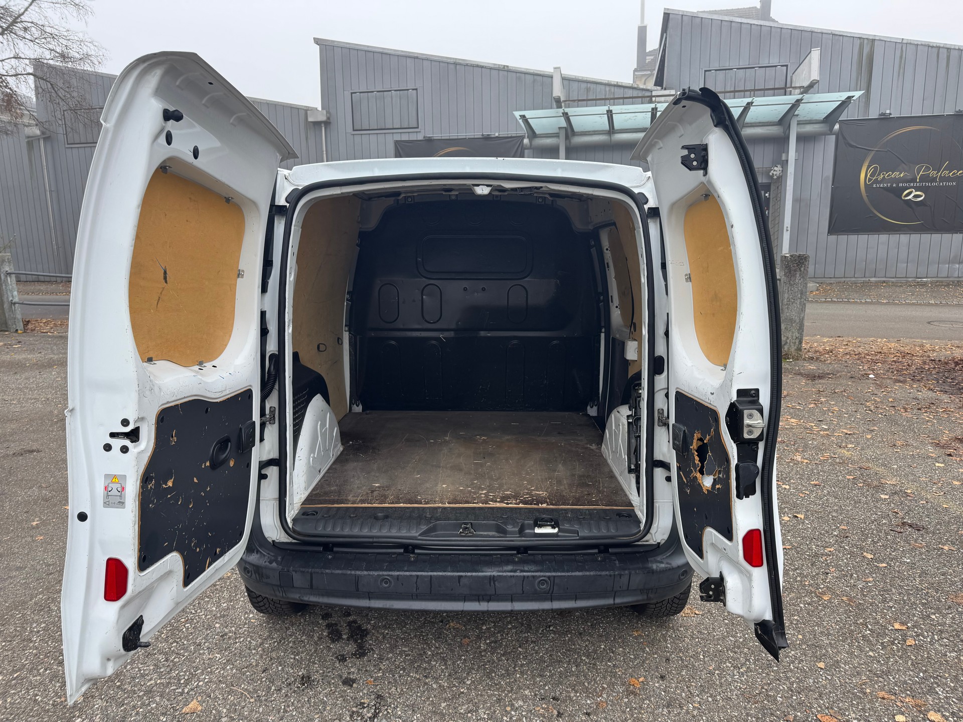 RENAULT Kangoo Medium dCi 90 ENERGY Access ** 3-Plätzer * Klimaanlage * PDC Hinten ** Frisch Ab MFK-image-12