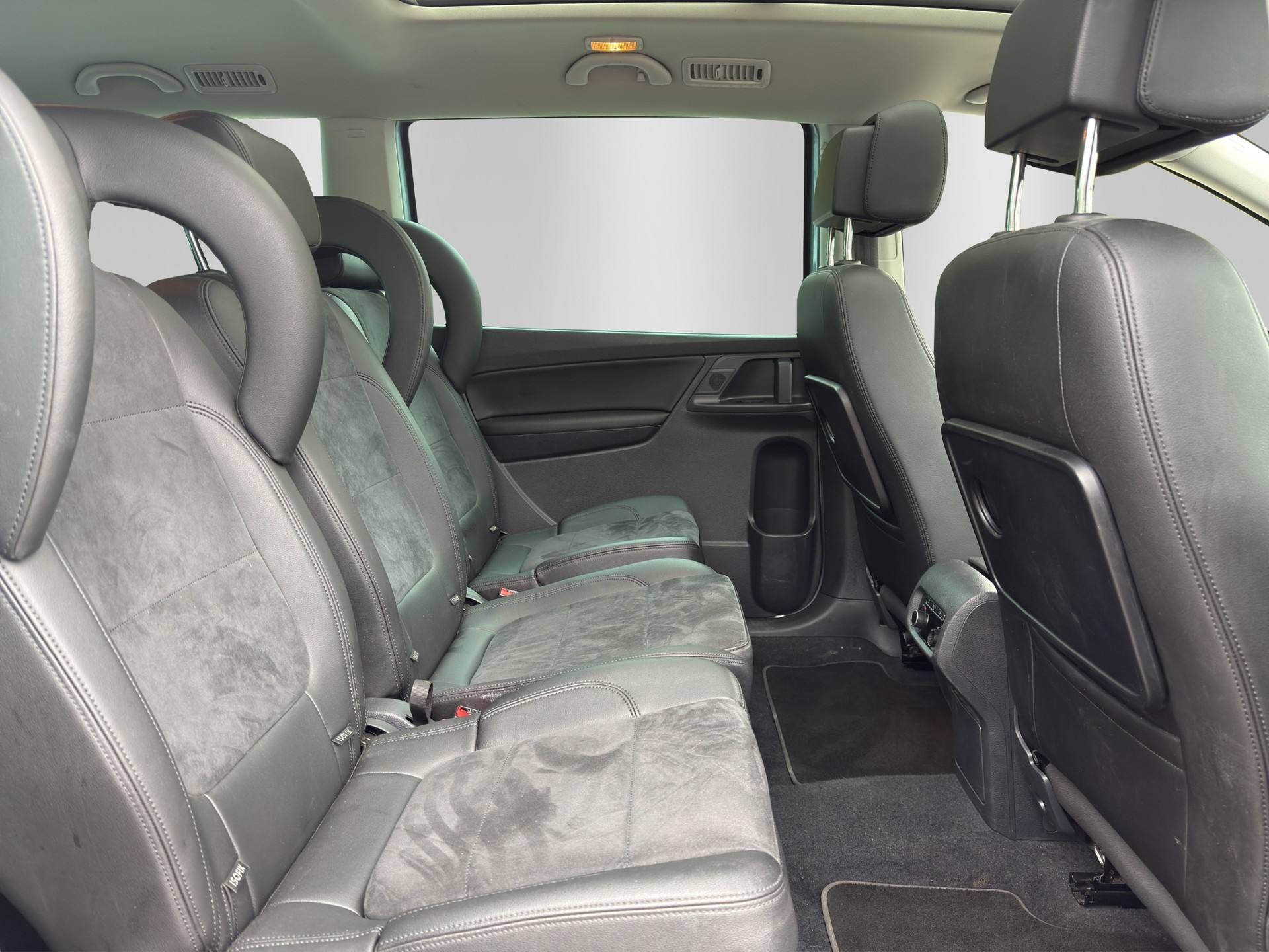 SEAT Alhambra 2.0 TDI Style Advanced DSG-image-16