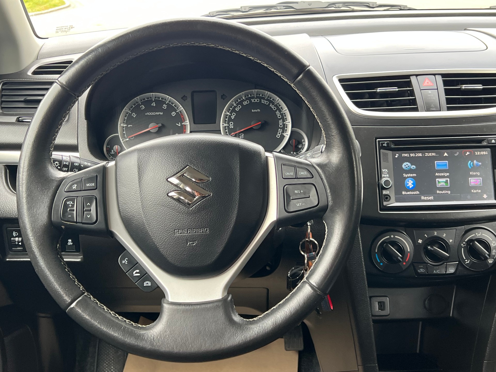 SUZUKI Swift 1.2i 16V GL Sergio Cellano-image-13