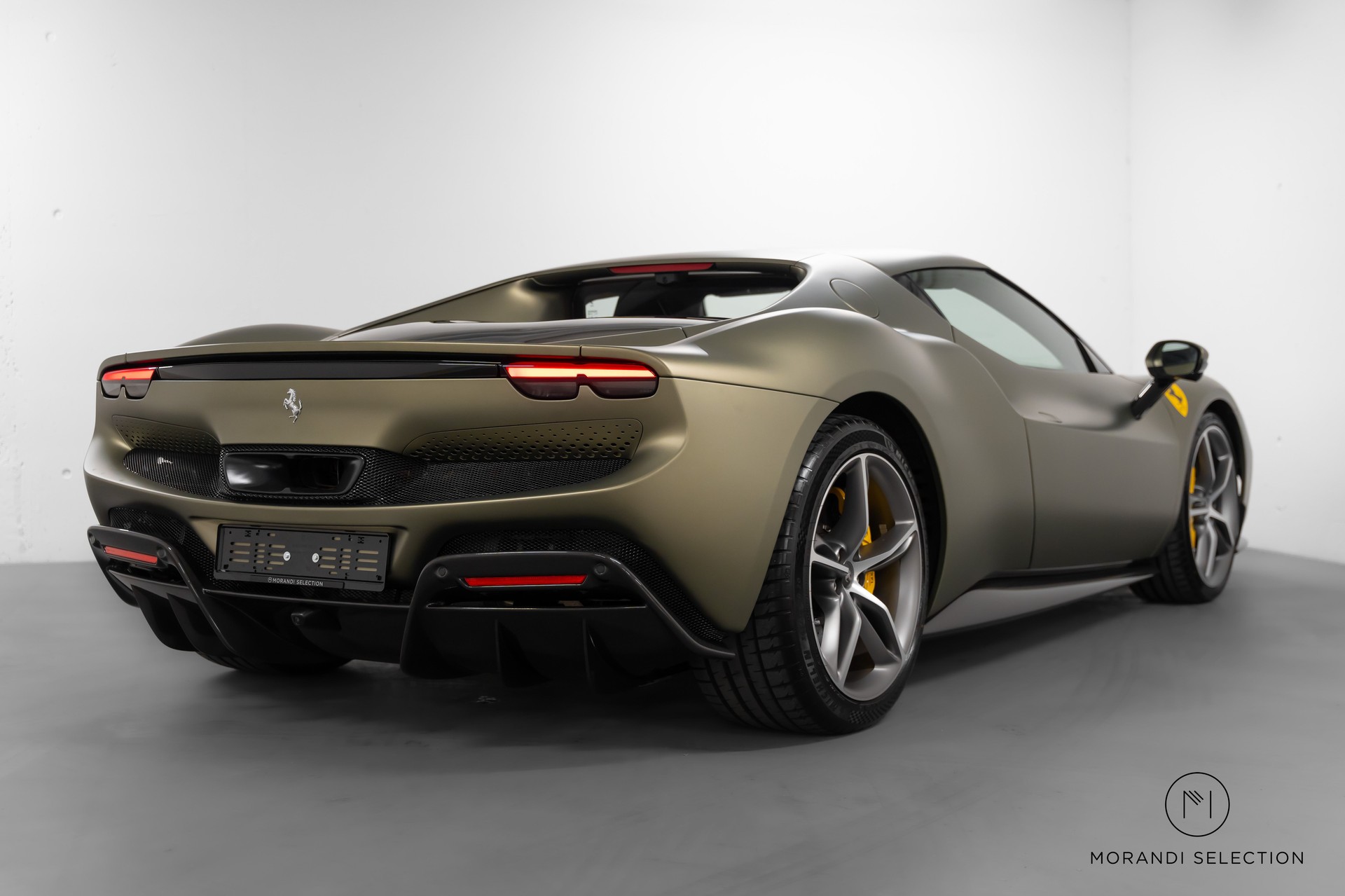 FERRARI 296 GTB 3.0 Turbo-showroom-element-2