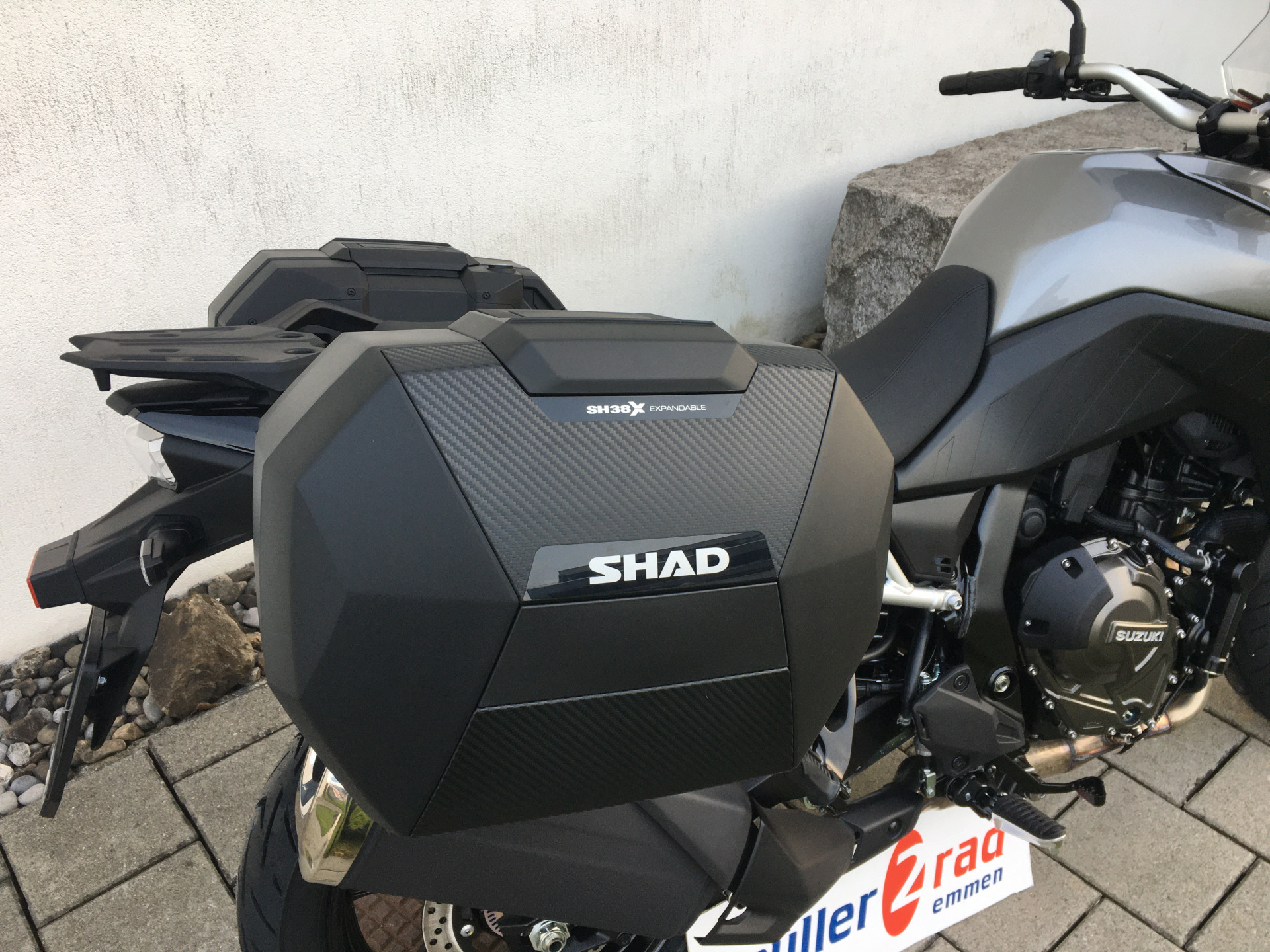 SUZUKI DL 800 V-Strom-image-4