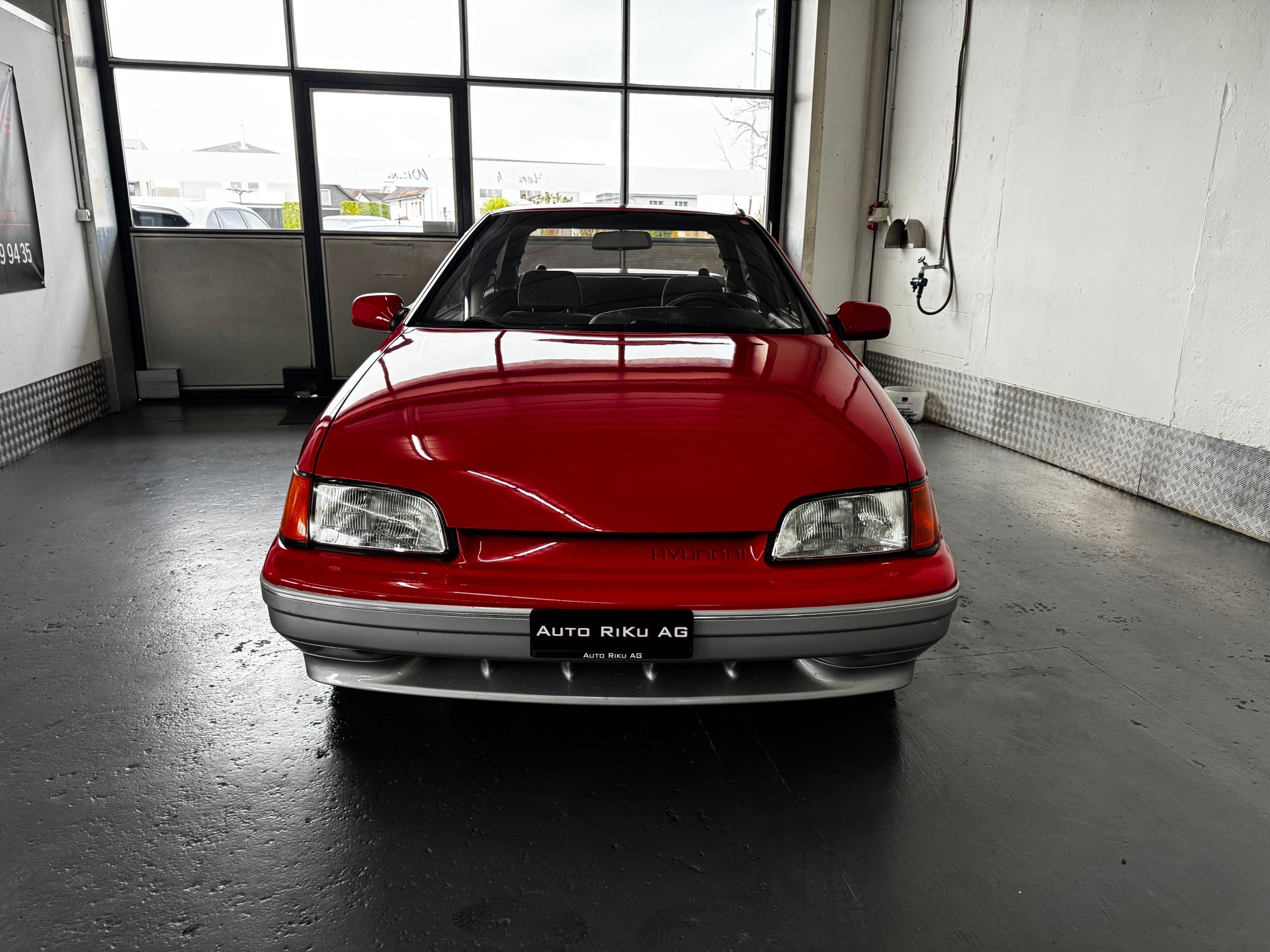 HYUNDAI Scoupe 1.5 LS (GLSi)-showroom-element-3