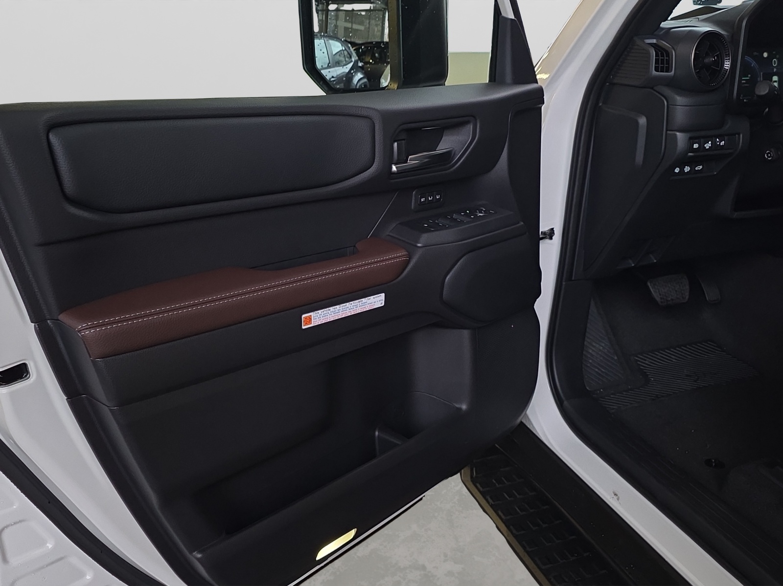 TOYOTA Land Cruiser 2.8 D 48V Invincible-image-11