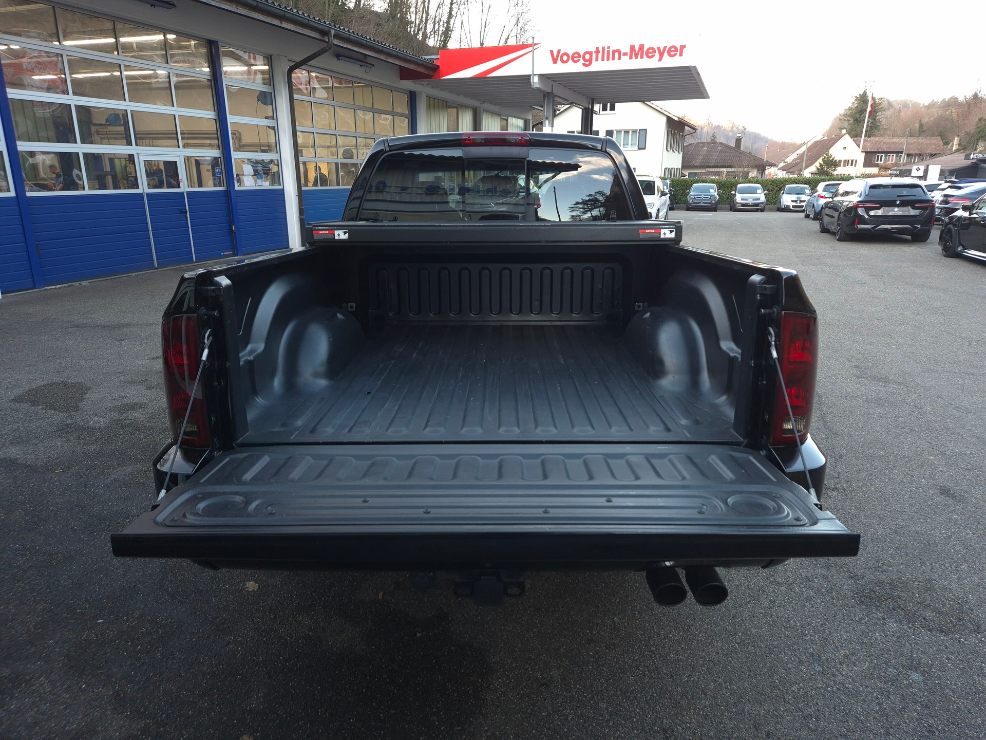 DODGE Ram 1500 SRT-10-image-28