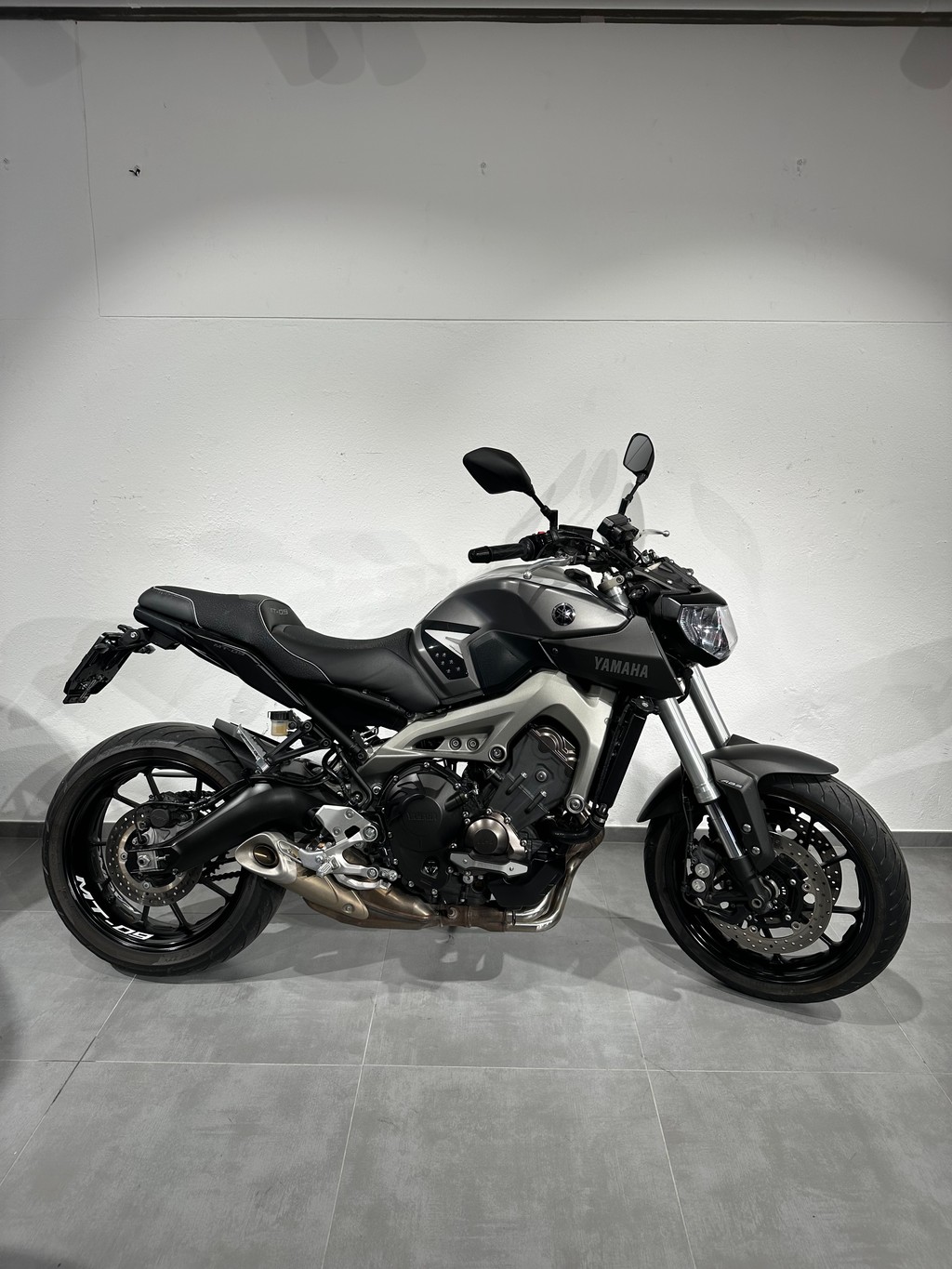YAMAHA MT-09 ABS-image-10
