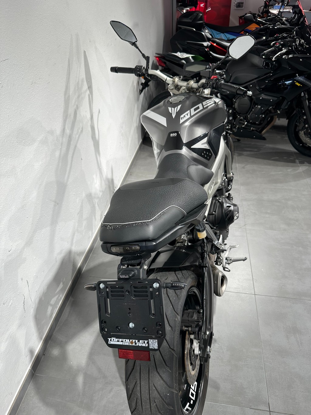 YAMAHA MT-09 ABS-image-2