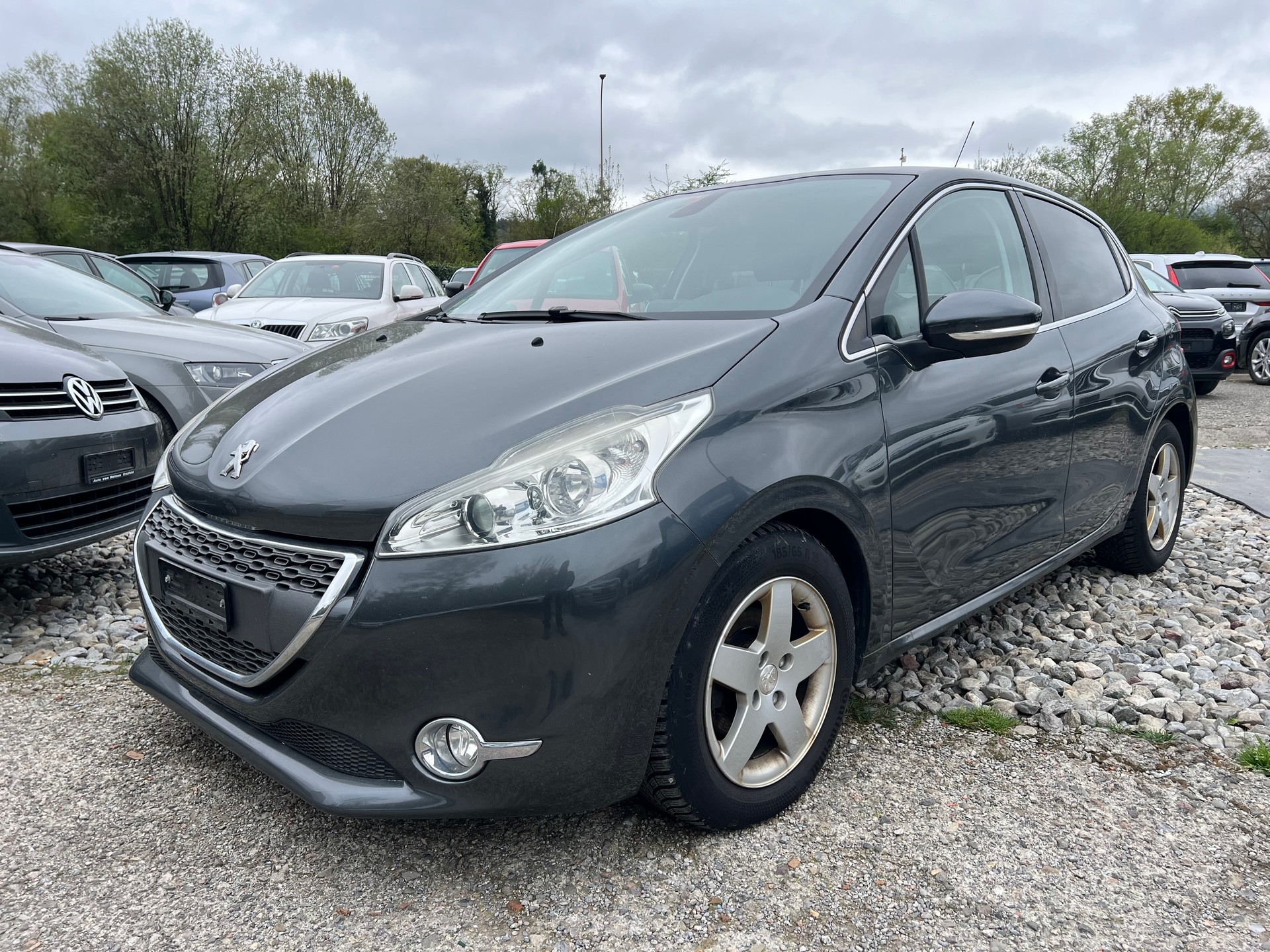 PEUGEOT 208 1.6 VTI Intuitive