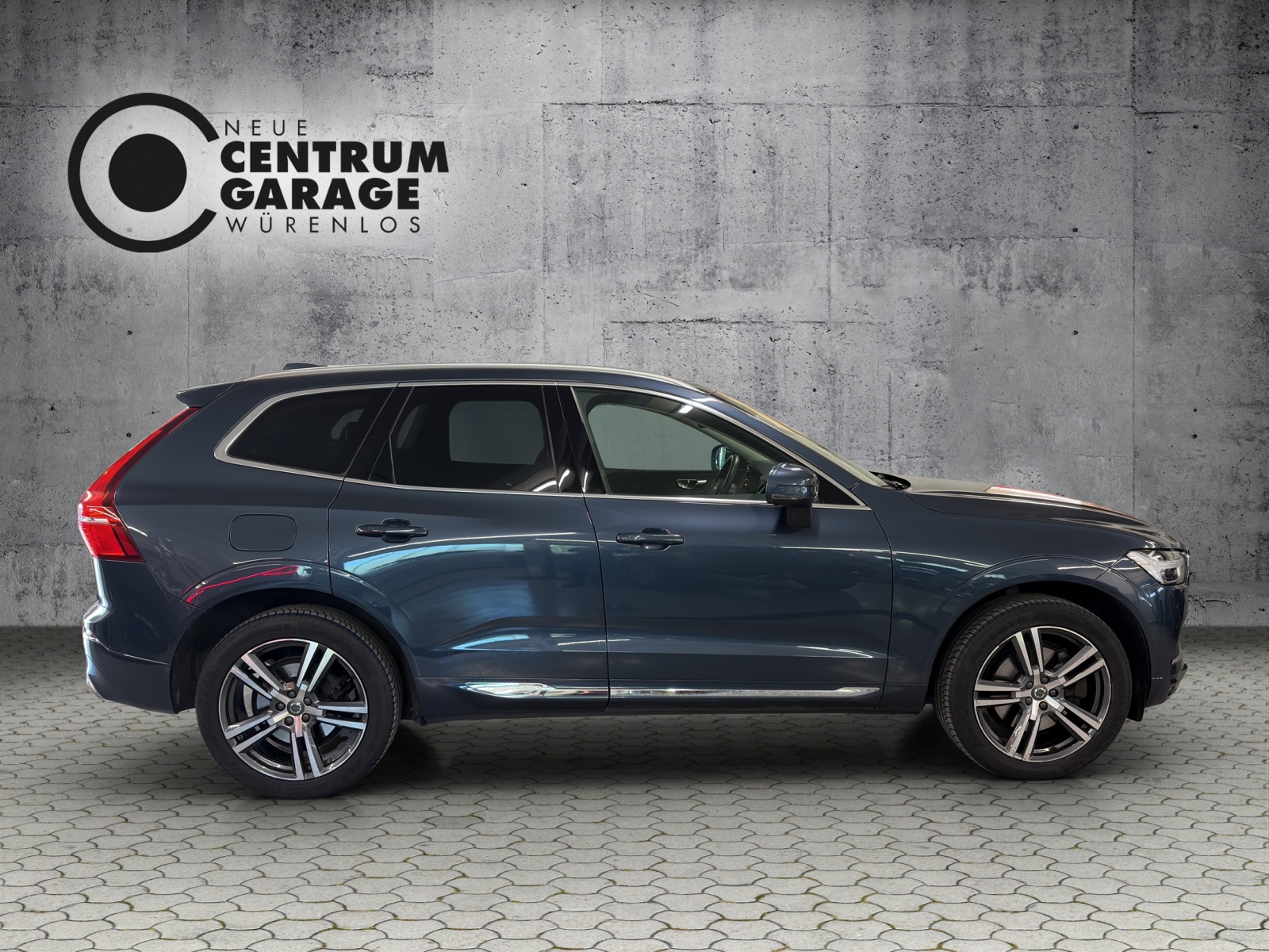 VOLVO XC60 B4 Diesel Mild Hybrid AWD Inscription Geartronic-showroom-element-2