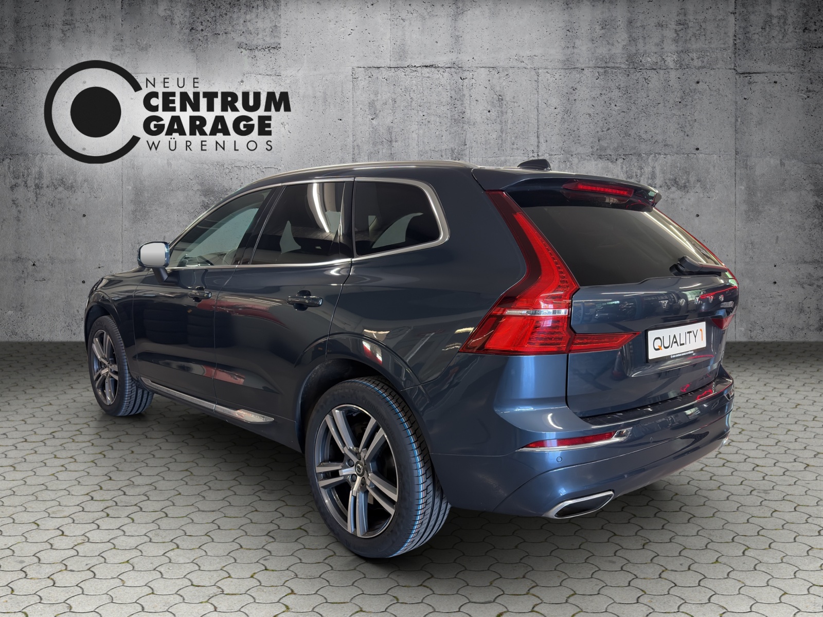 VOLVO XC60 B4 Diesel Mild Hybrid AWD Inscription Geartronic-image-4