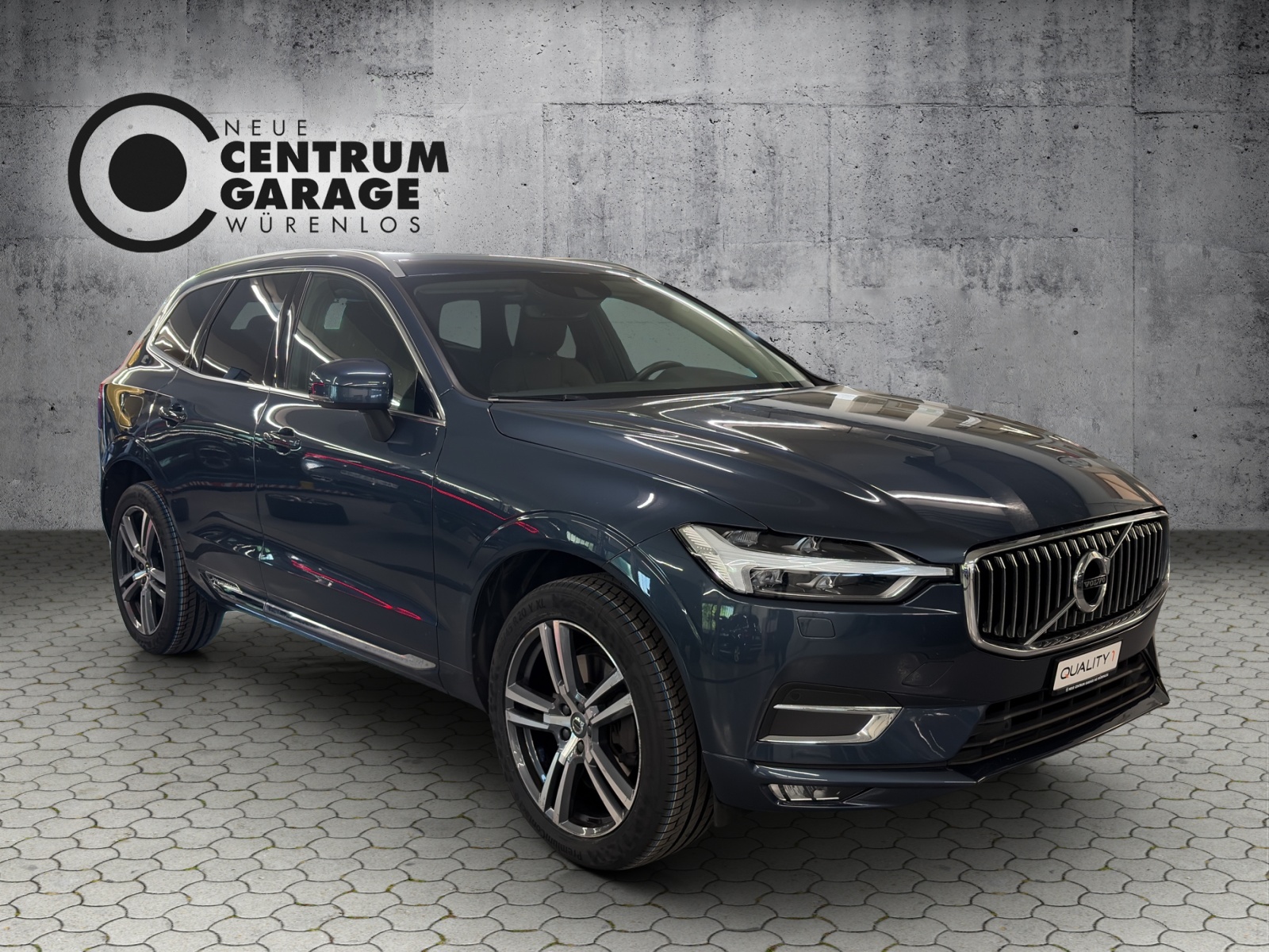 VOLVO XC60 B4 Diesel Mild Hybrid AWD Inscription Geartronic-image-1