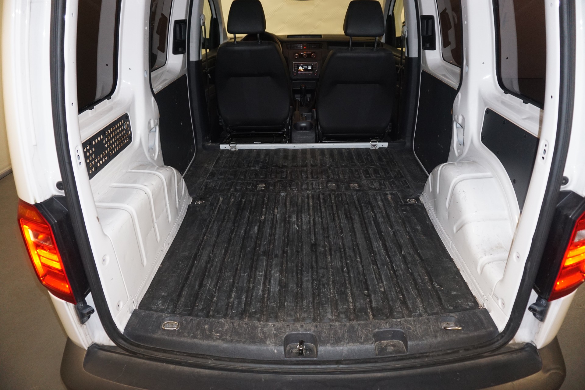 VW Caddy 1.2 TSI Entry BlueMotion Technology-image-5
