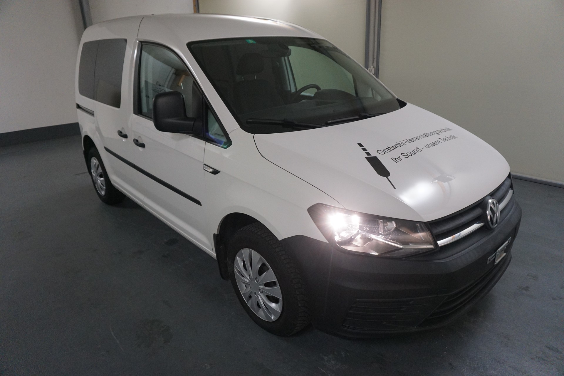 VW Caddy 1.2 TSI Entry BlueMotion Technology-showroom-element-1