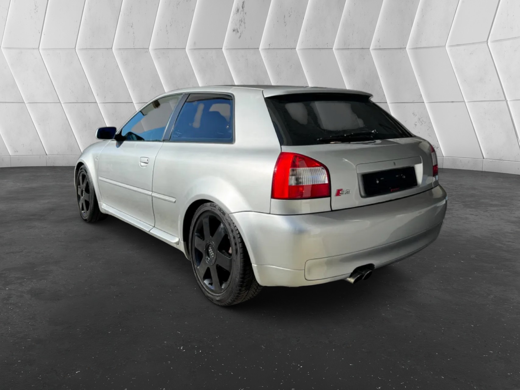 AUDI S3 quattro-image-8