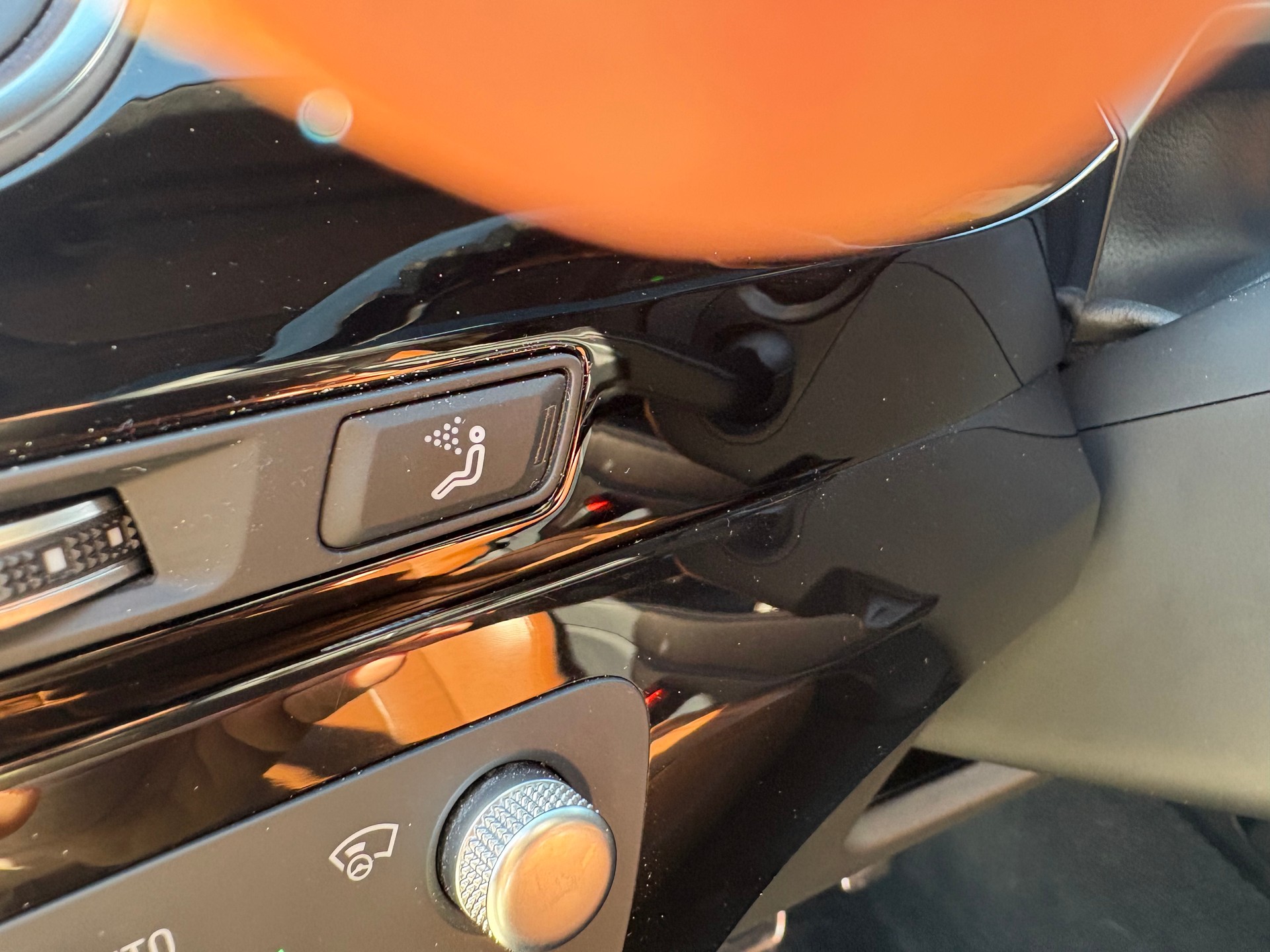 AUDI SQ7 4.0 TDI quattro tiptronic-image-17
