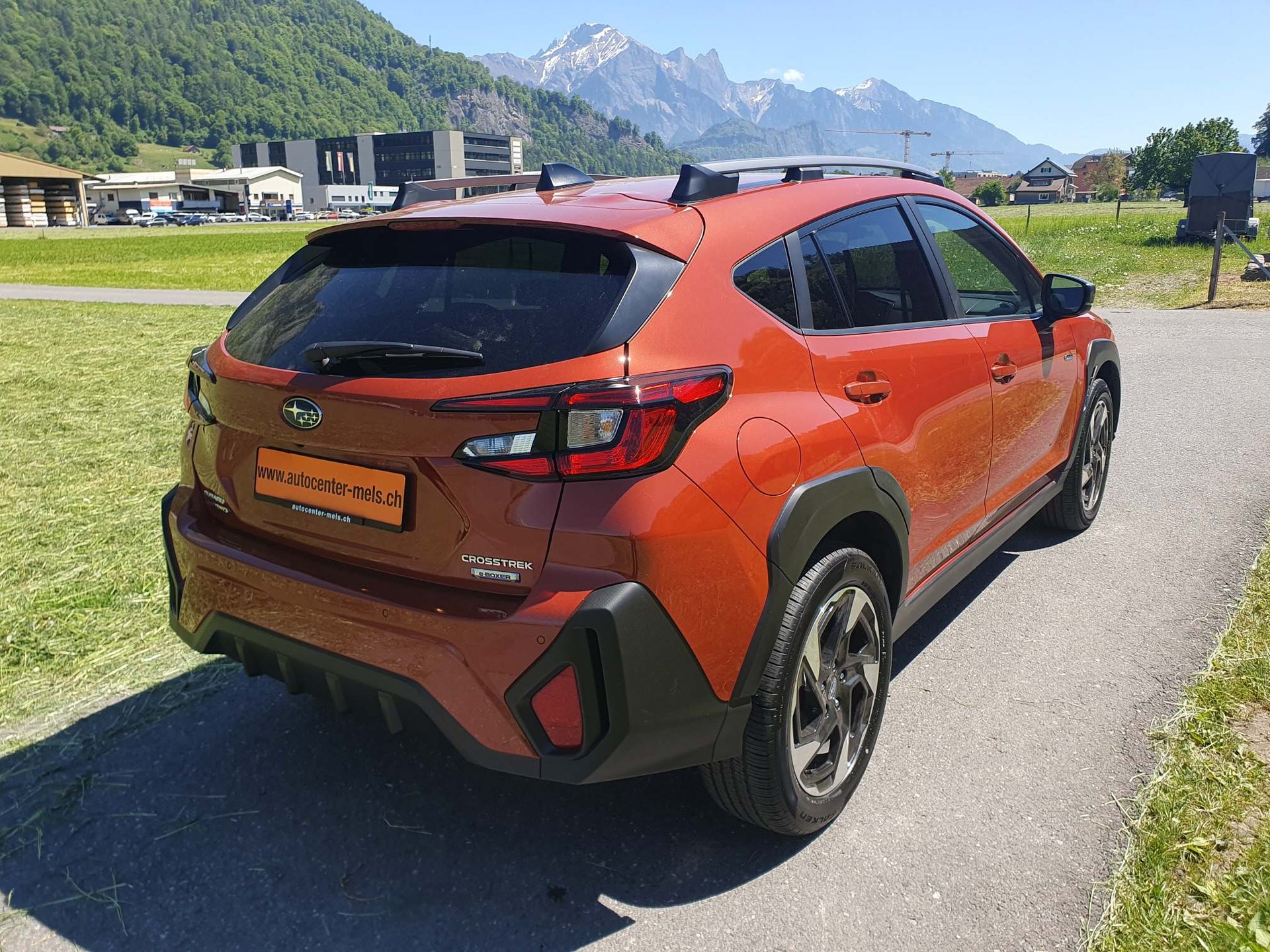 SUBARU Crosstrek 2.0i e-Boxer Swiss + 4x4-image-6