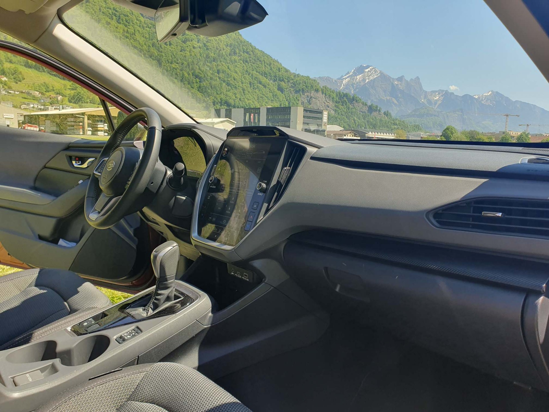 SUBARU Crosstrek 2.0i e-Boxer Swiss + 4x4-image-10