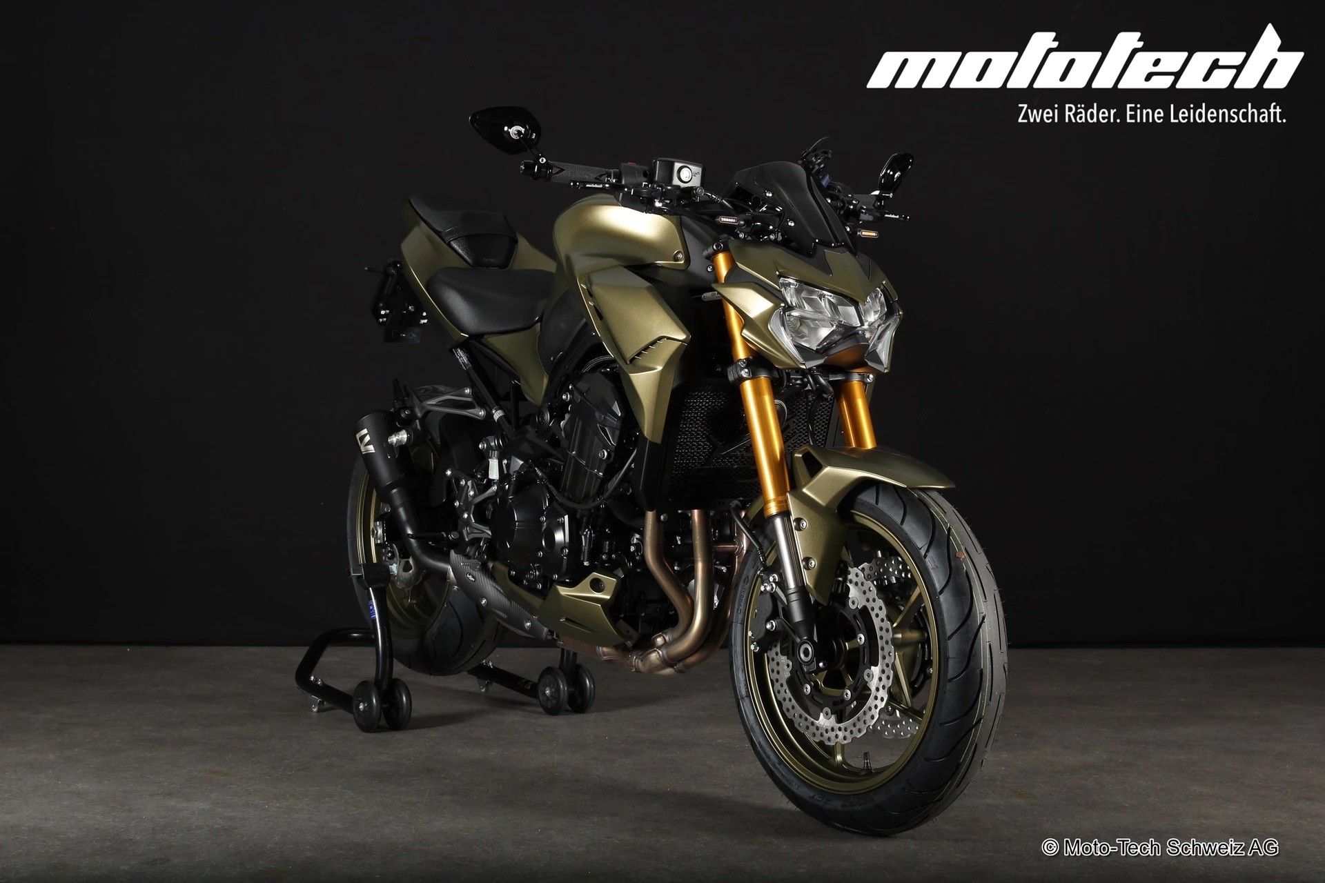 KAWASAKI Z 900 (92kW) ARMY BERET