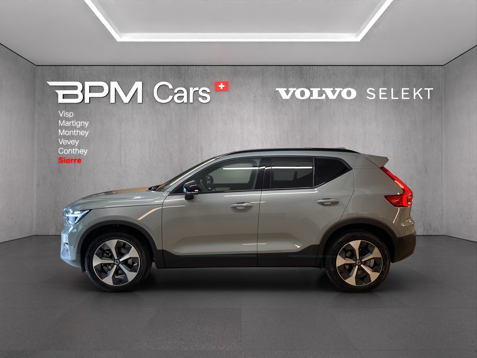 VOLVO XC40 B4 Benzin Mild Hybrid Plus Dark DCT-image-16