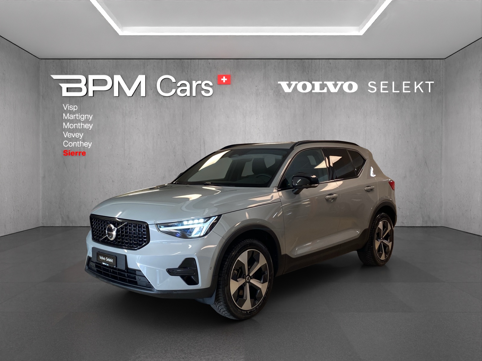 VOLVO XC40 B4 Benzin Mild Hybrid Plus Dark DCT