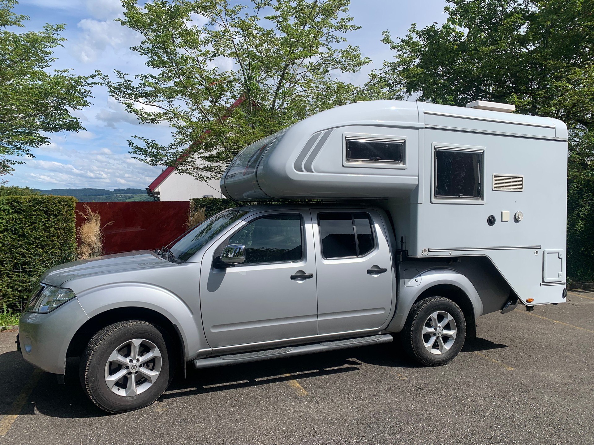 NISSAN Navara 2.5 DC 4WD/ Tischer Trail 220-image-1