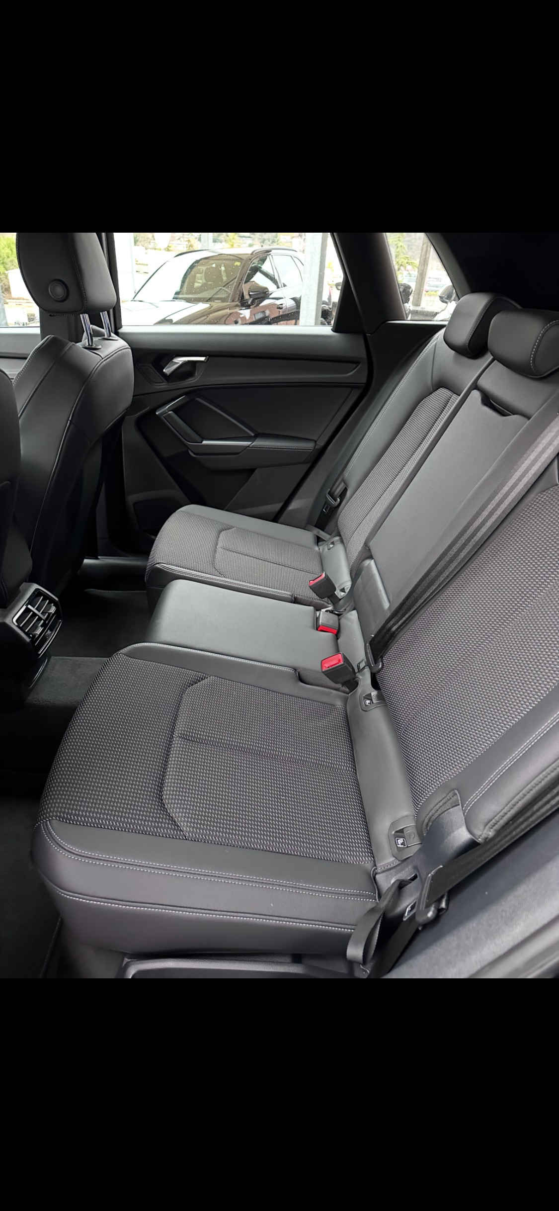 AUDI Q3 Sportback 35 TFSI S line Attraction S-tronic-image-14