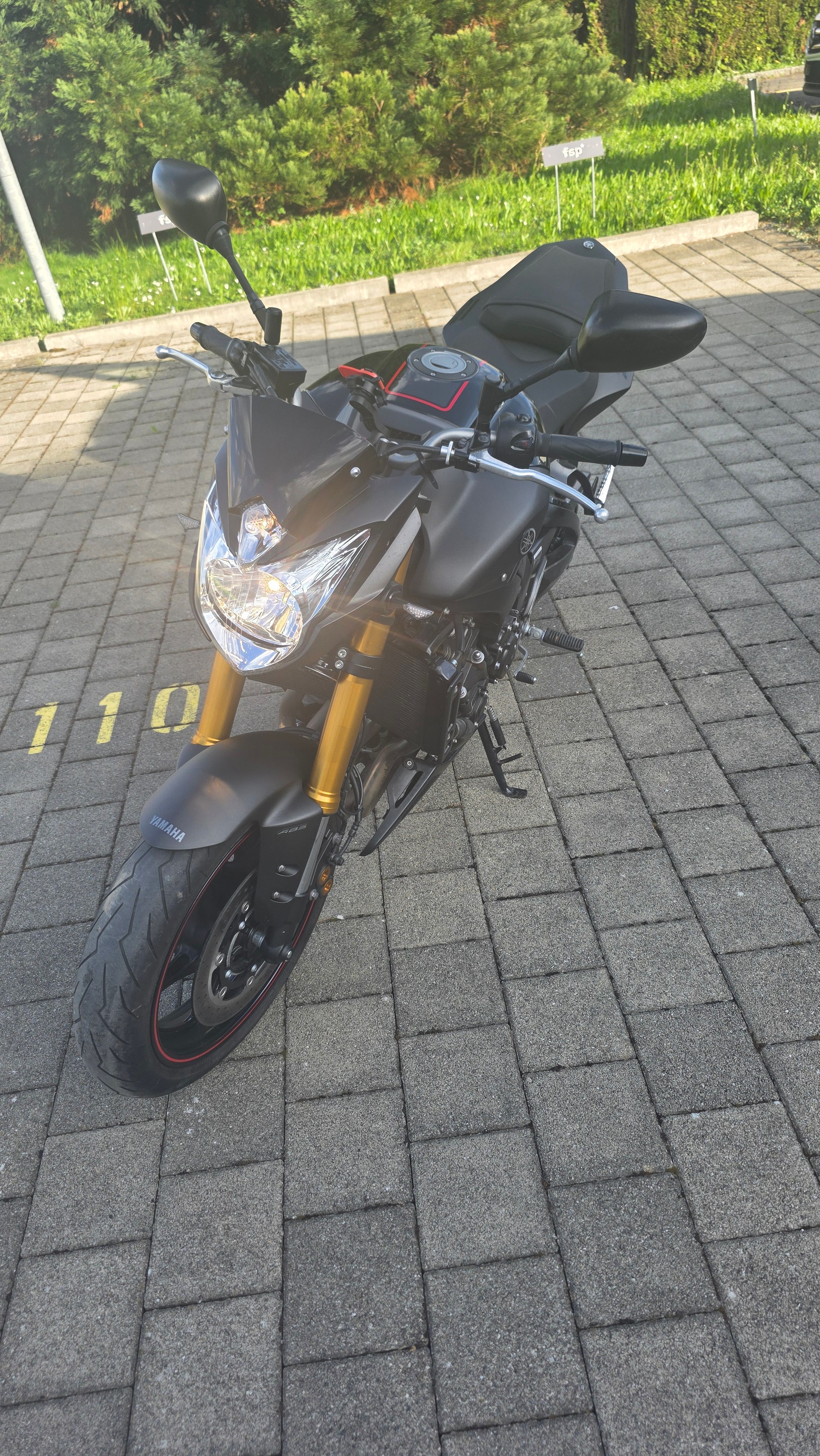 YAMAHA FZ8 N ABS-image-3