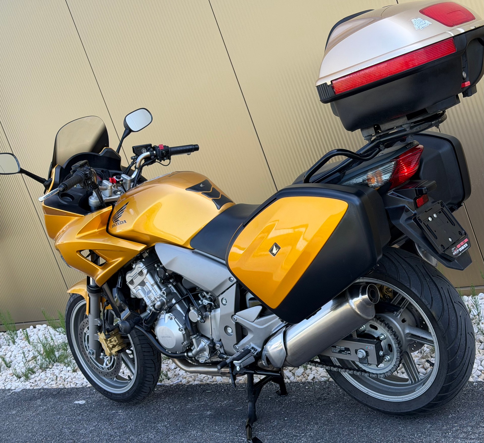 HONDA CBF 1000 ABS-image-11