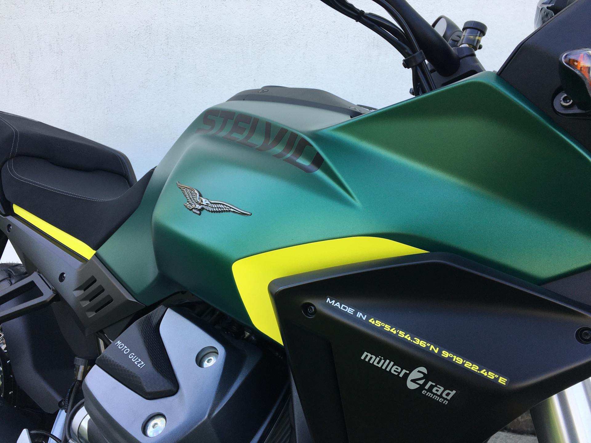 MOTO GUZZI Stelvio-image-3