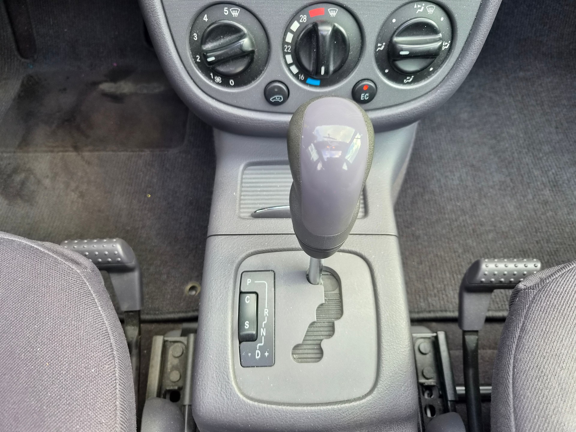MERCEDES-BENZ A 160 L Classic-image-17
