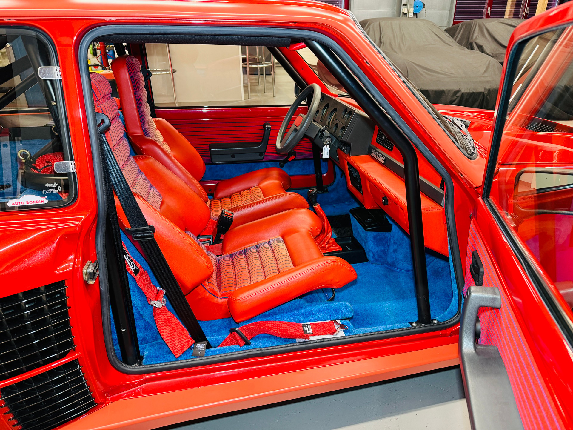 RENAULT R5 Turbo 1 „Rouge Grenade“ Nr. 899 of 1690-image-12