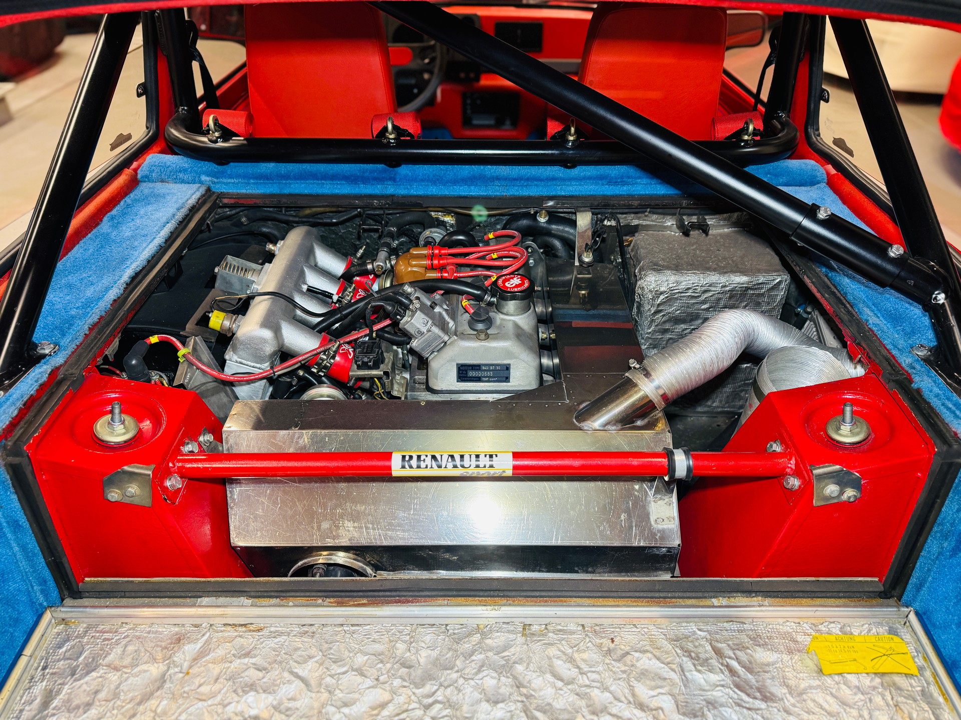 RENAULT R5 Turbo 1 „Rouge Grenade“ Nr. 899 of 1690-image-11