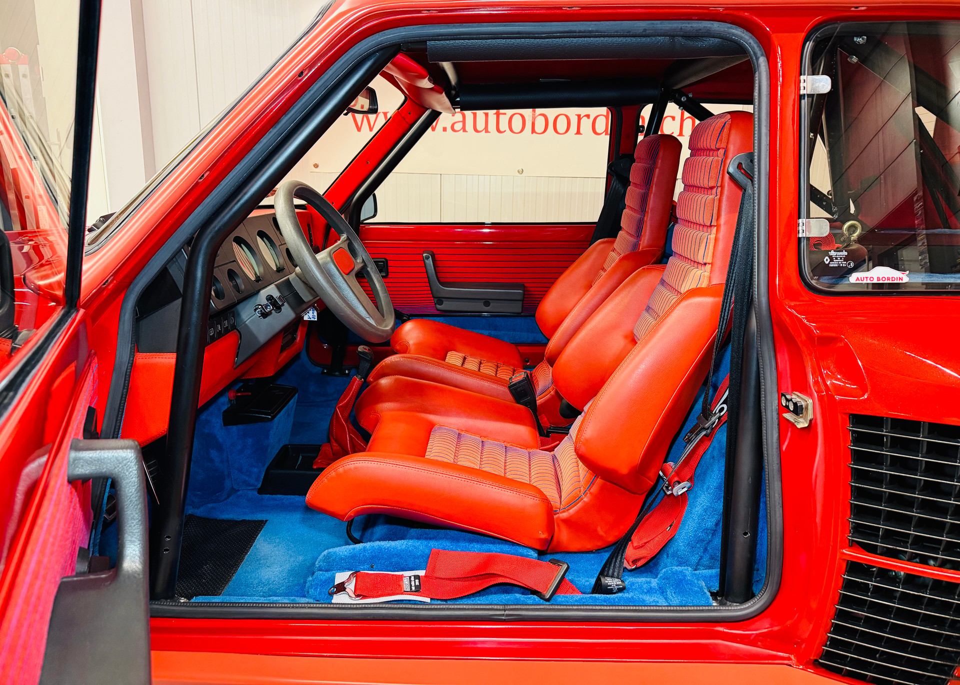 RENAULT R5 Turbo 1 „Rouge Grenade“ Nr. 899 of 1690-image-4