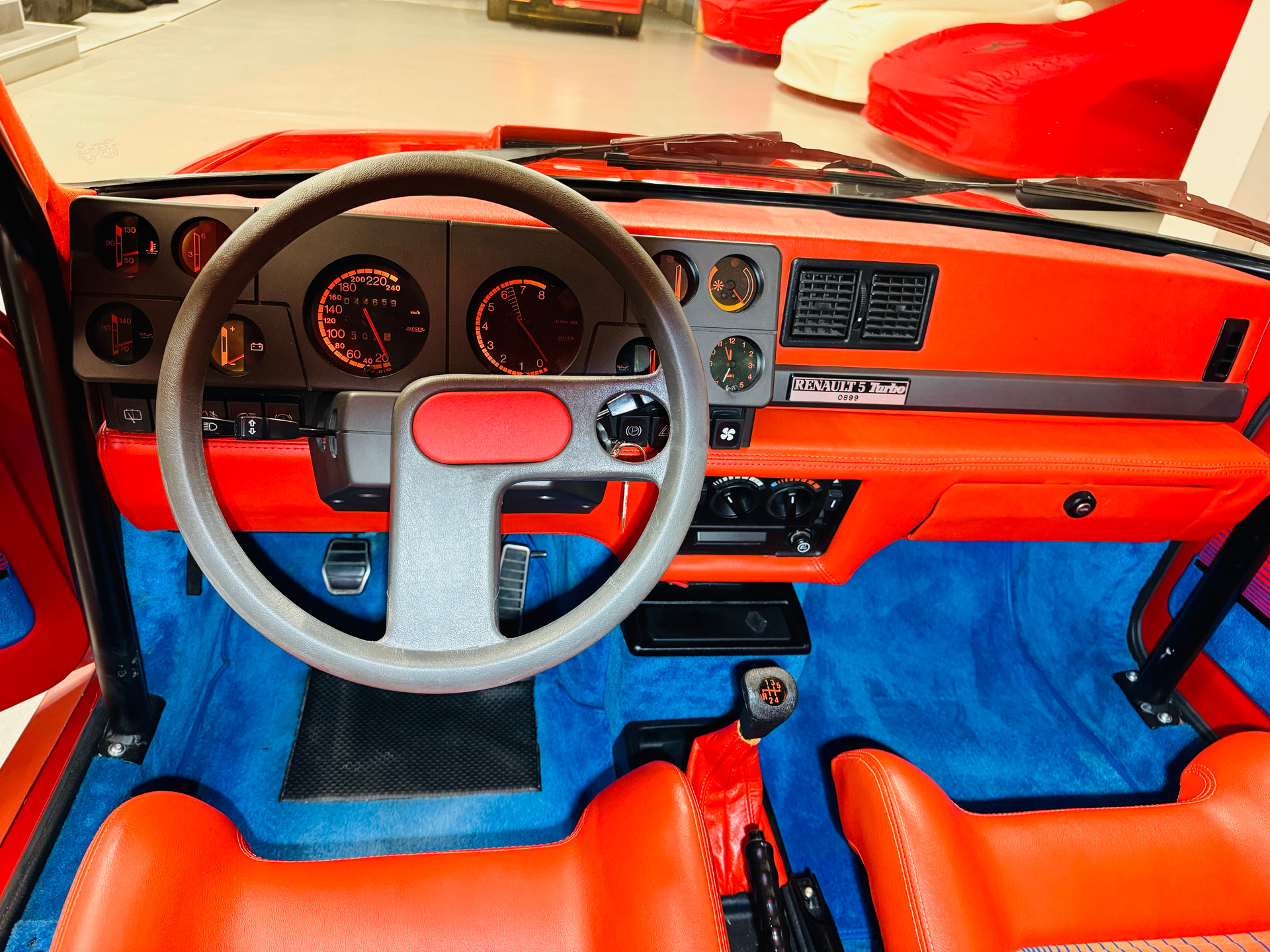 RENAULT R5 Turbo 1 „Rouge Grenade“ Nr. 899 of 1690-image-6