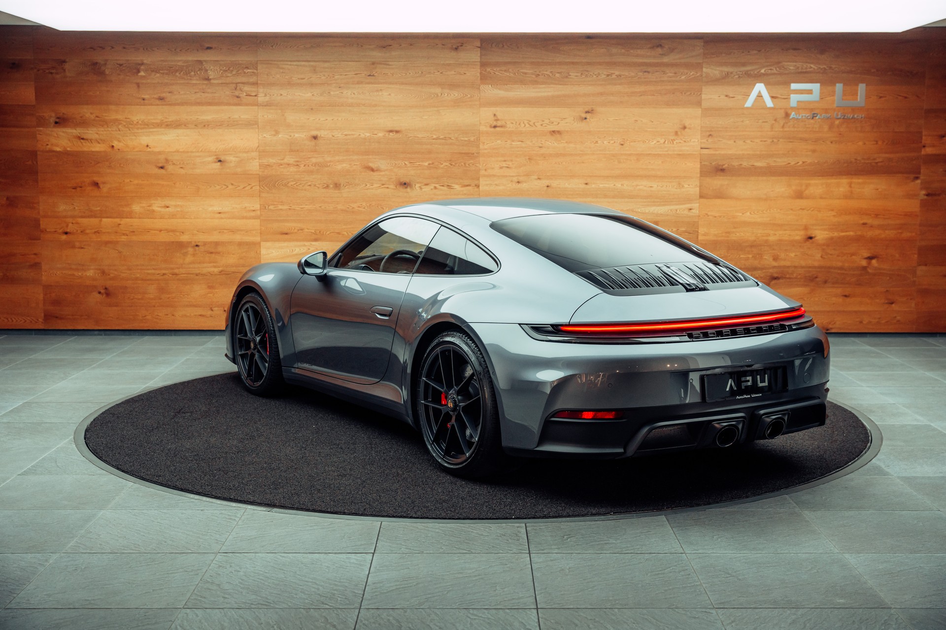 PORSCHE 911 Carrera GTS PDK-showroom-element-2