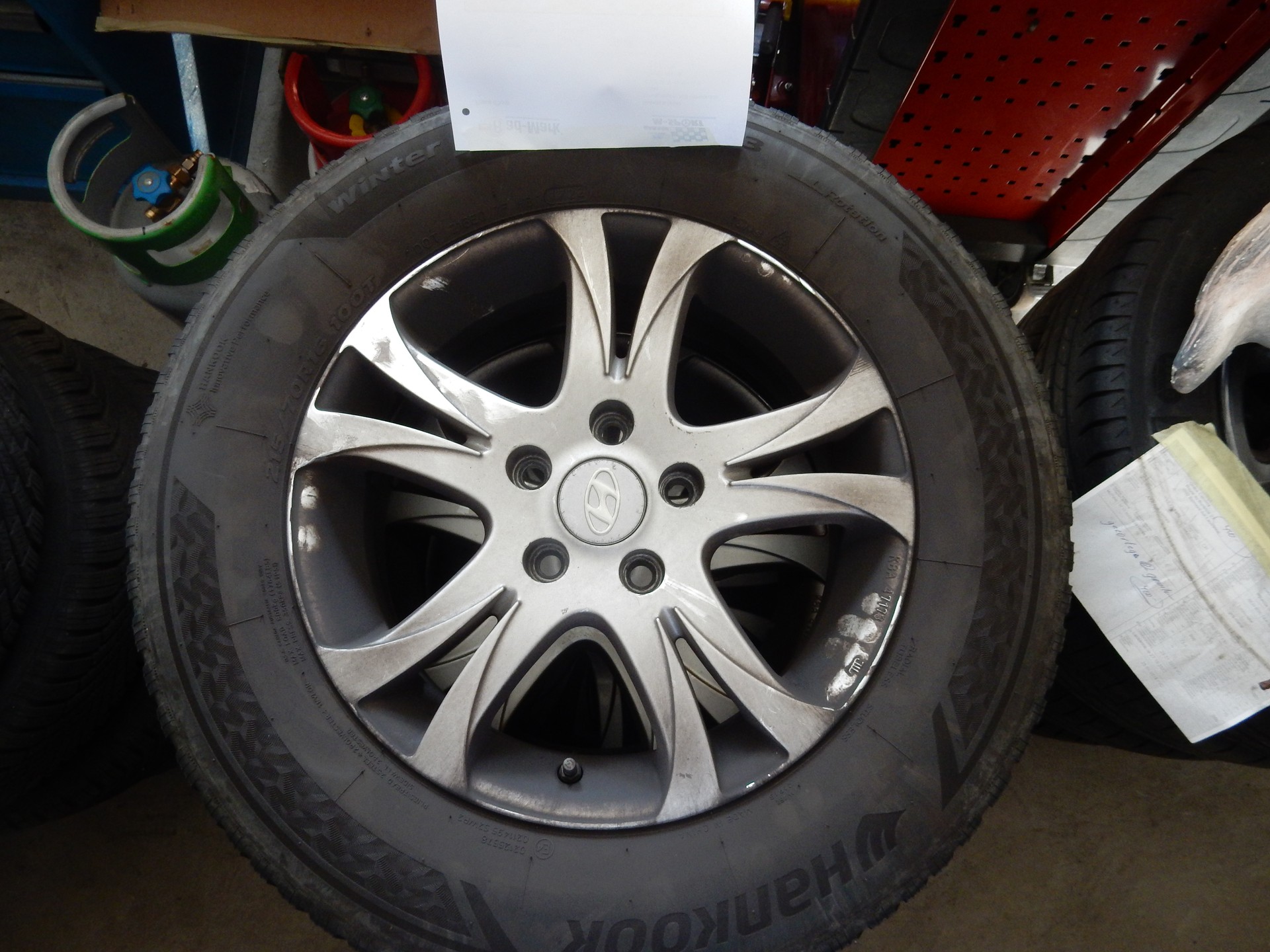 HYUNDAI iX 35 2.0 CRDi Style 4WD Automatic-image-24