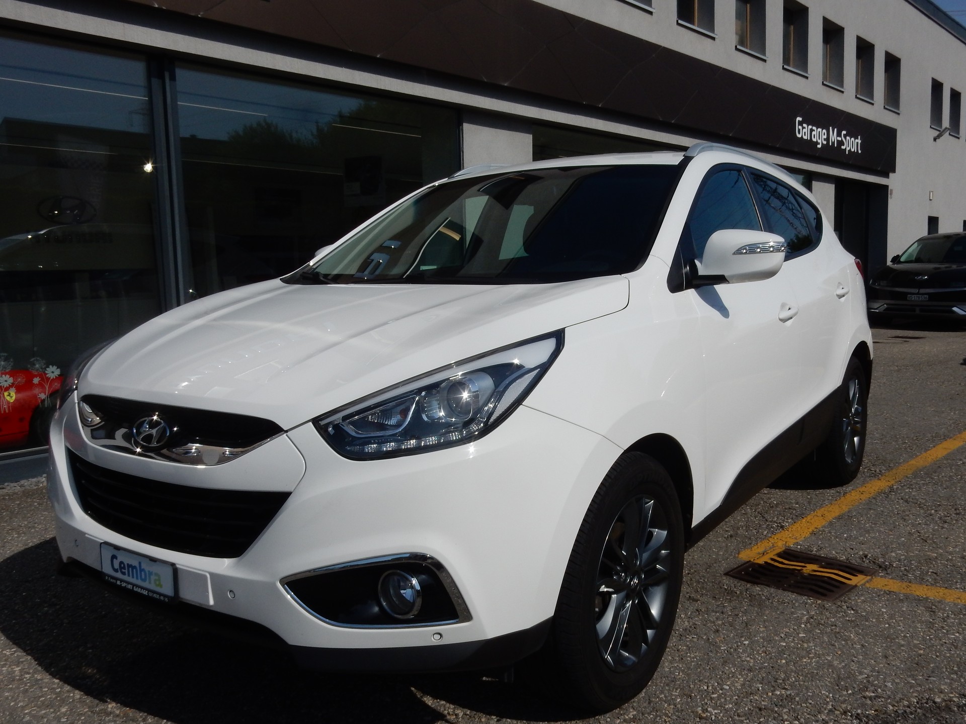 HYUNDAI iX 35 2.0 CRDi Style 4WD Automatic-image-5
