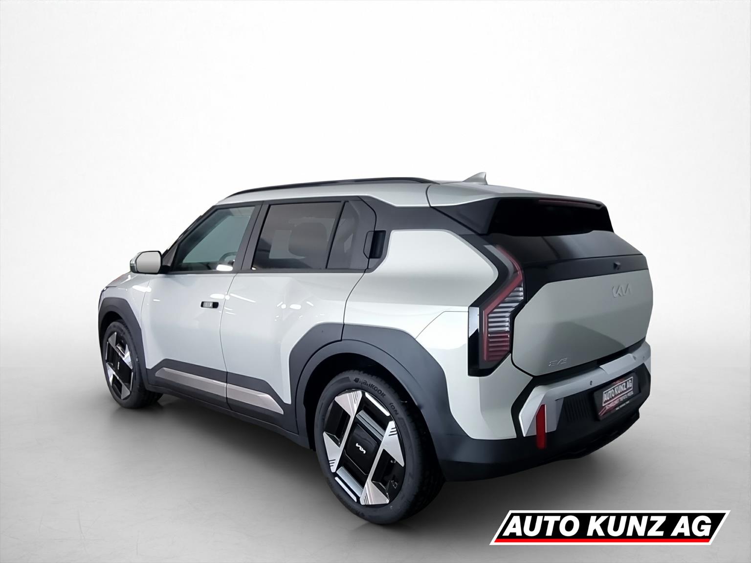 KIA EV3 81 kWh Earth-showroom-element-3