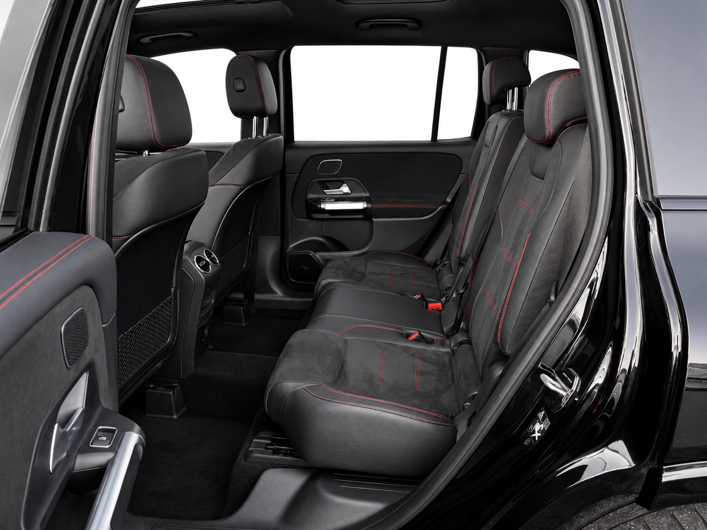 MERCEDES-BENZ GLB 35 AMG 4matic CH FAHRZEUG-image-12