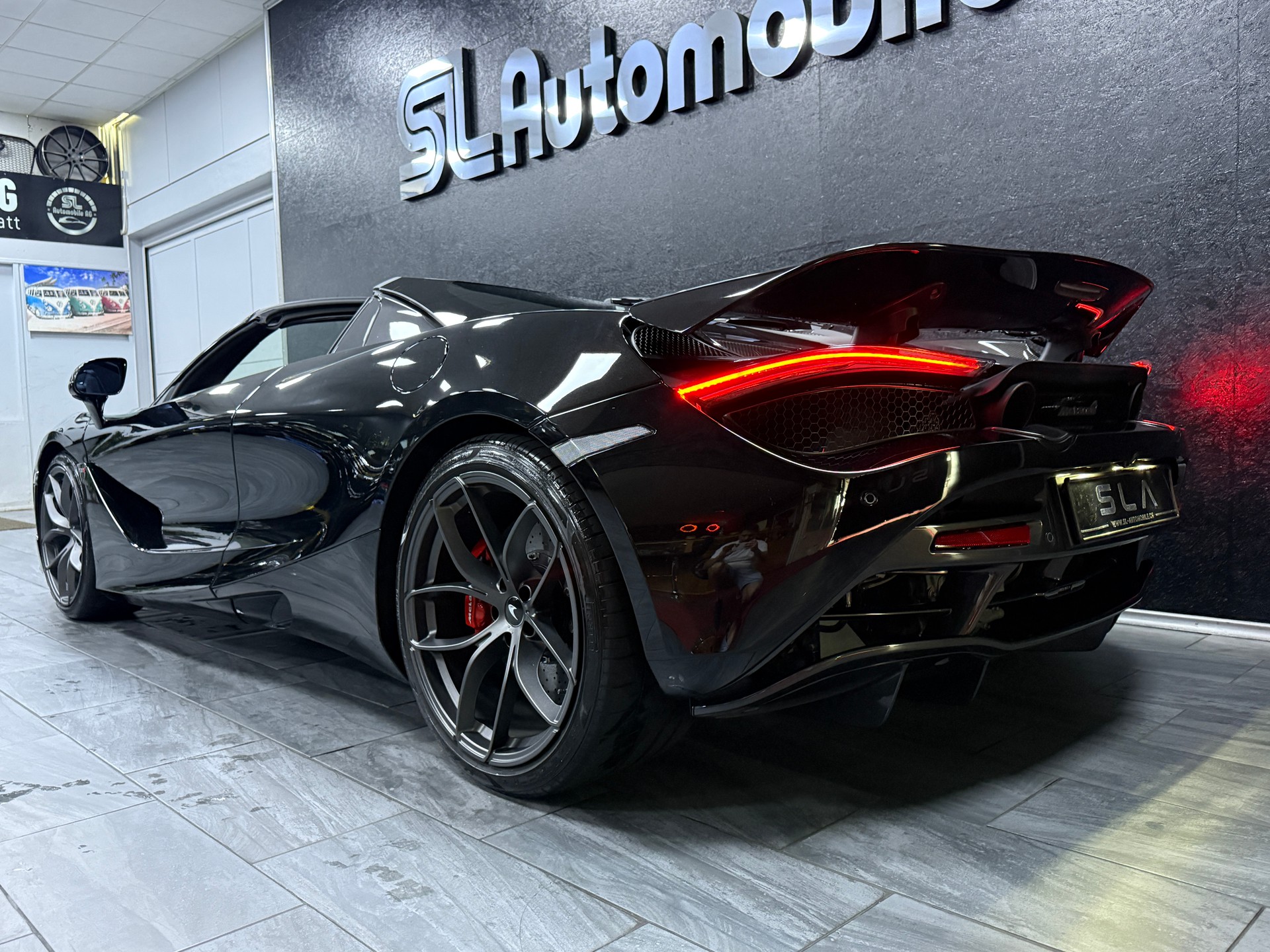 McLAREN 720S Spider Performance 4.0 V8 SSG / CH Fz 1 Hand-image-5