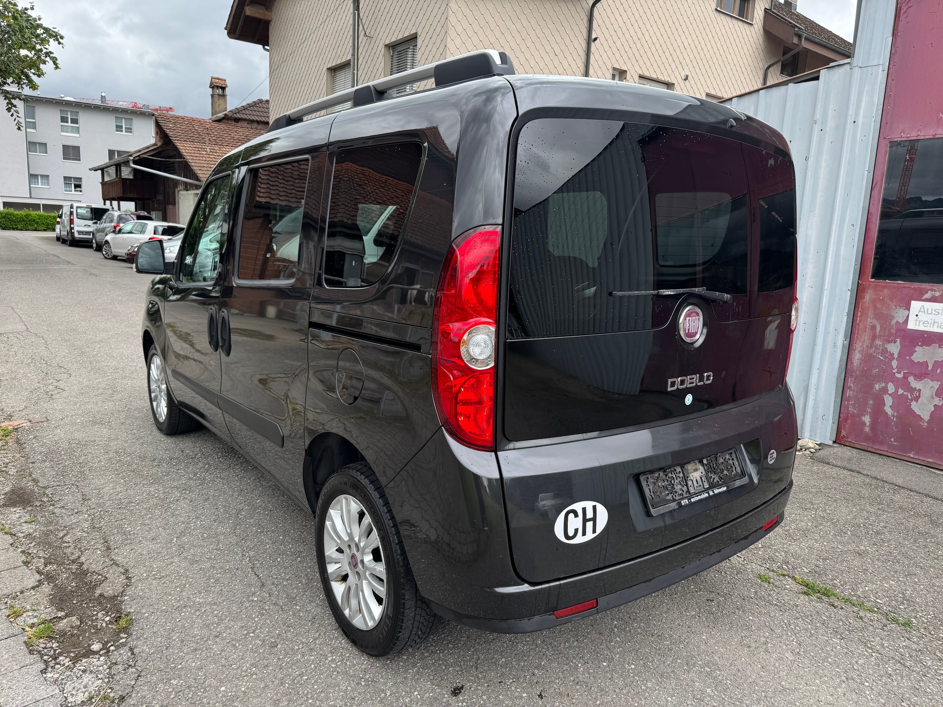 FIAT Doblò 2.0 JTD Dynamic-image-5