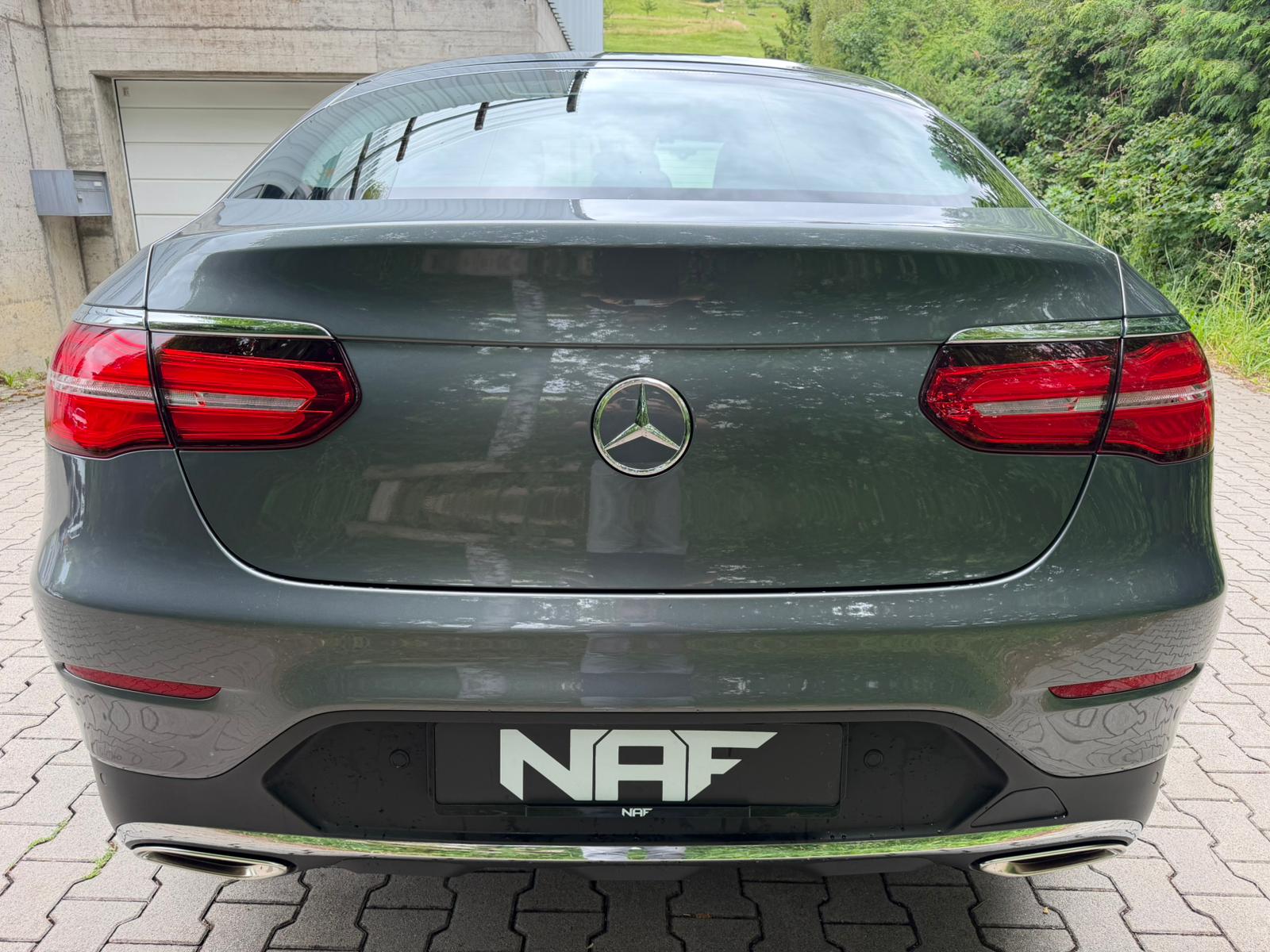 MERCEDES-BENZ GLC Coupé 250 AMG Line 4Matic 9G-Tronic-showroom-element-3