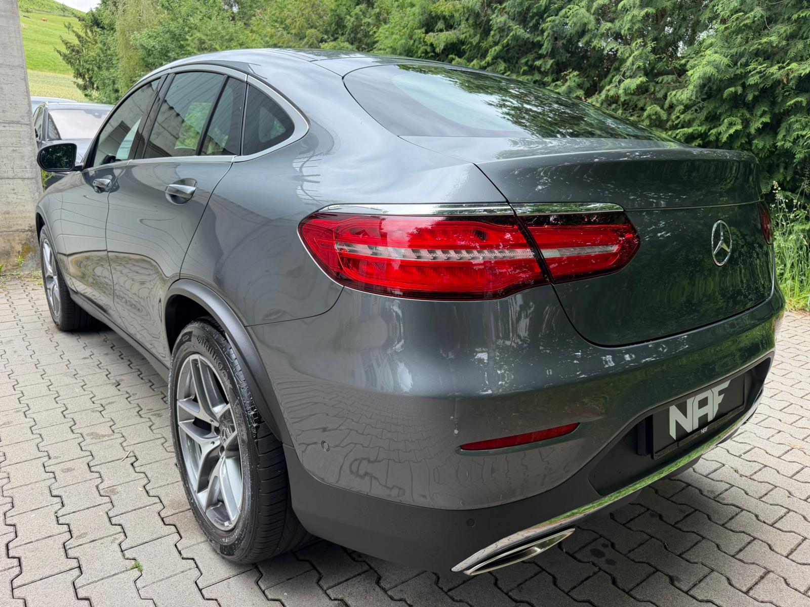 MERCEDES-BENZ GLC Coupé 250 AMG Line 4Matic 9G-Tronic-showroom-element-2