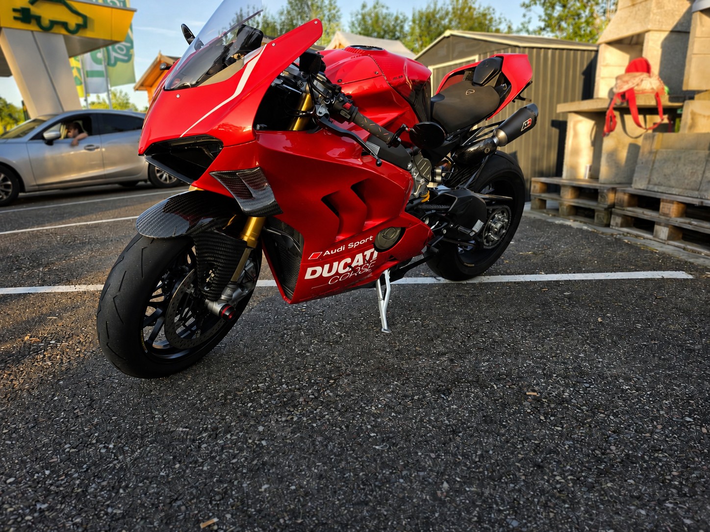 DUCATI Panigale V4 S-image-0