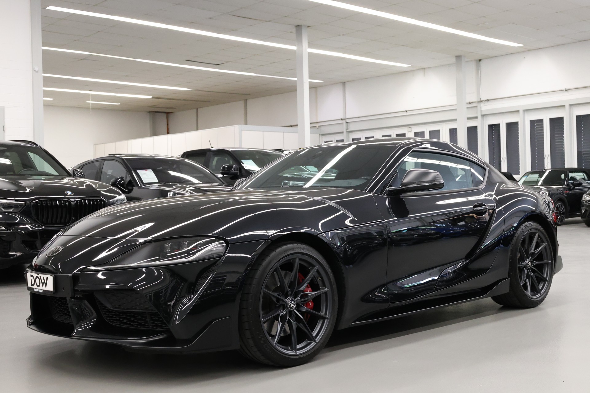TOYOTA GR Supra 3.0 T Race Edition-showroom-element-2