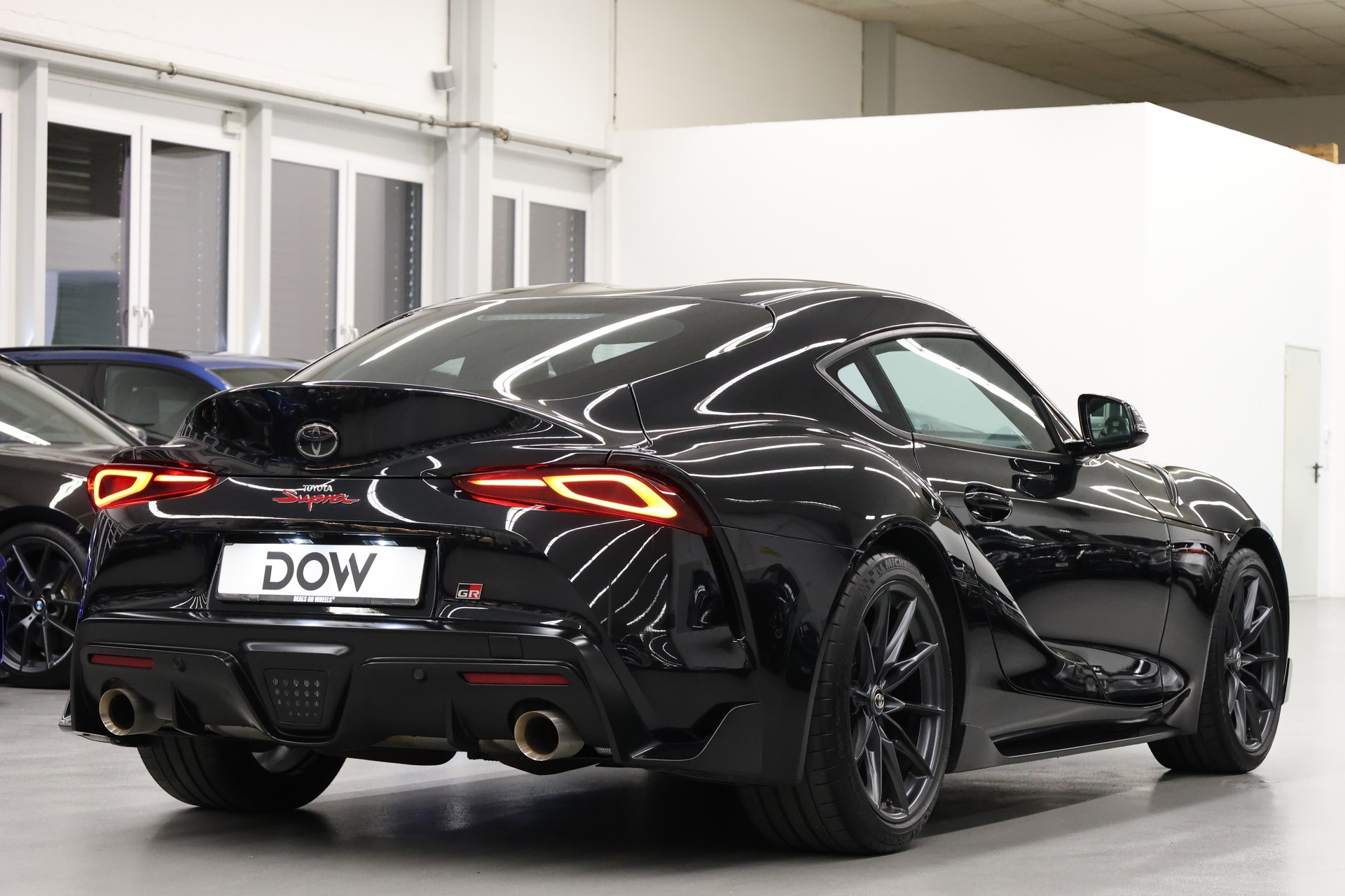 TOYOTA GR Supra 3.0 T Race Edition-image-4