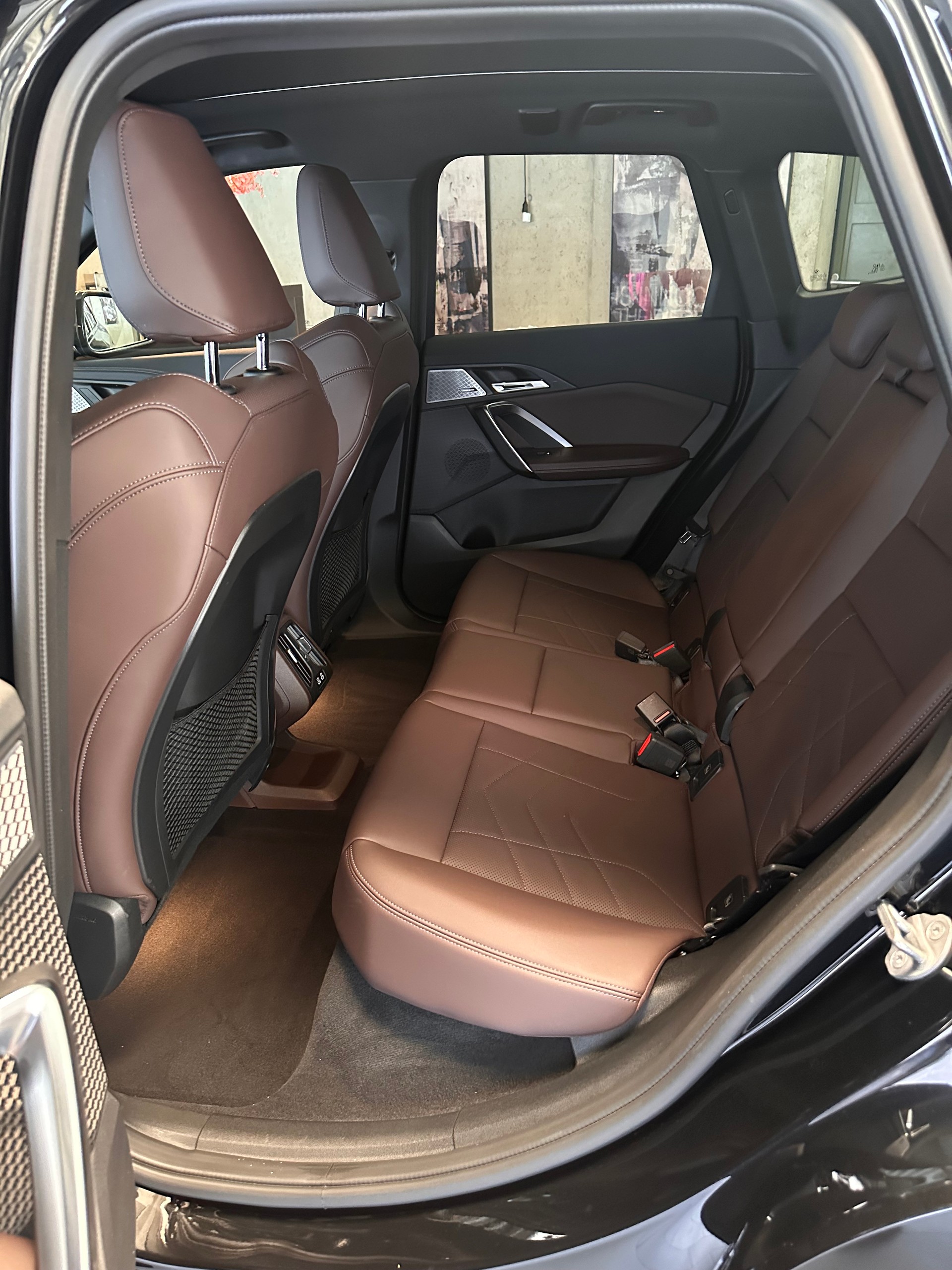 BMW X1 30e xDrive paddles-image-8